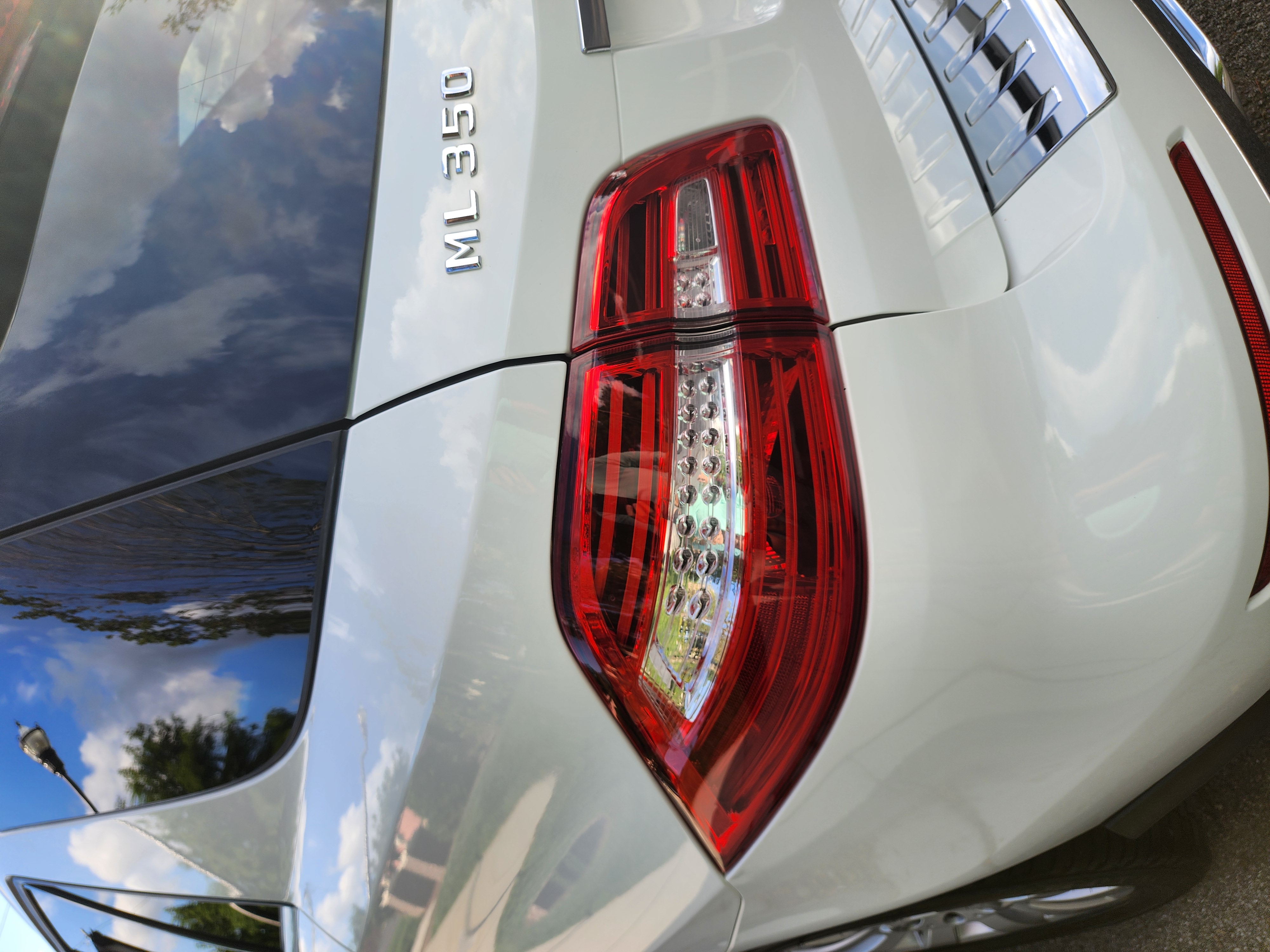 2014 Mercedes-Benz M-Class thumbnail 15
