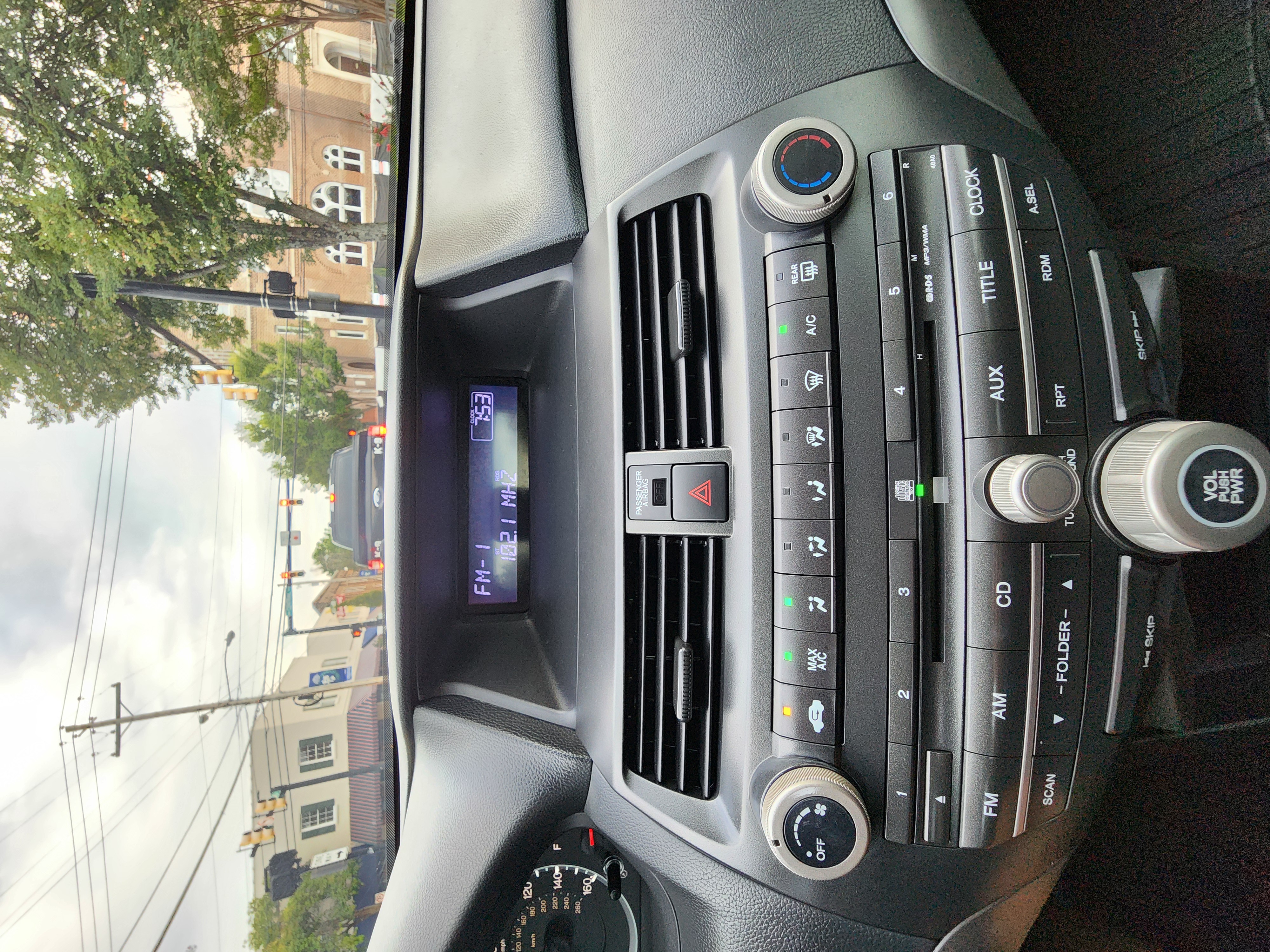 2009 Honda Accord thumbnail 36