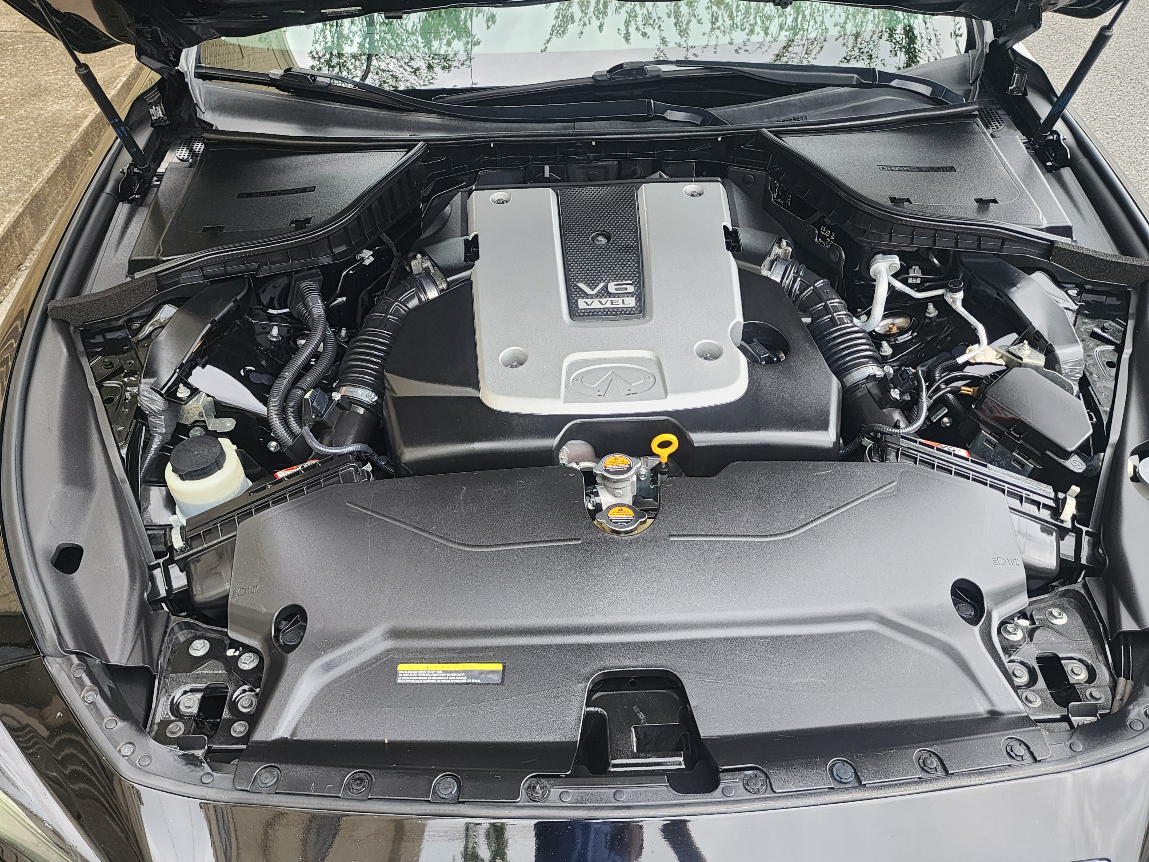 2015 Infiniti Q50S thumbnail 20
