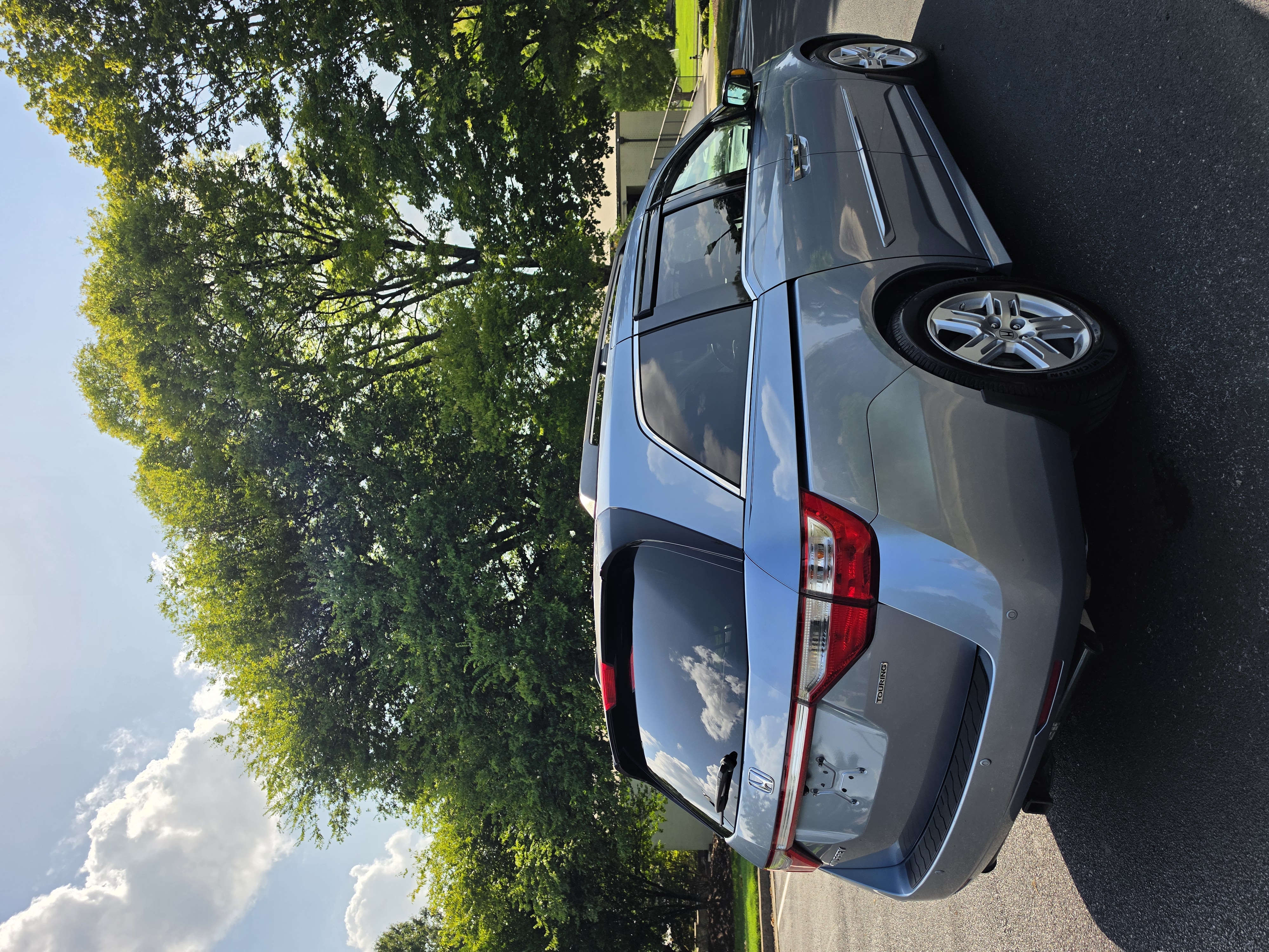 2012 Honda Odyssey thumbnail 4