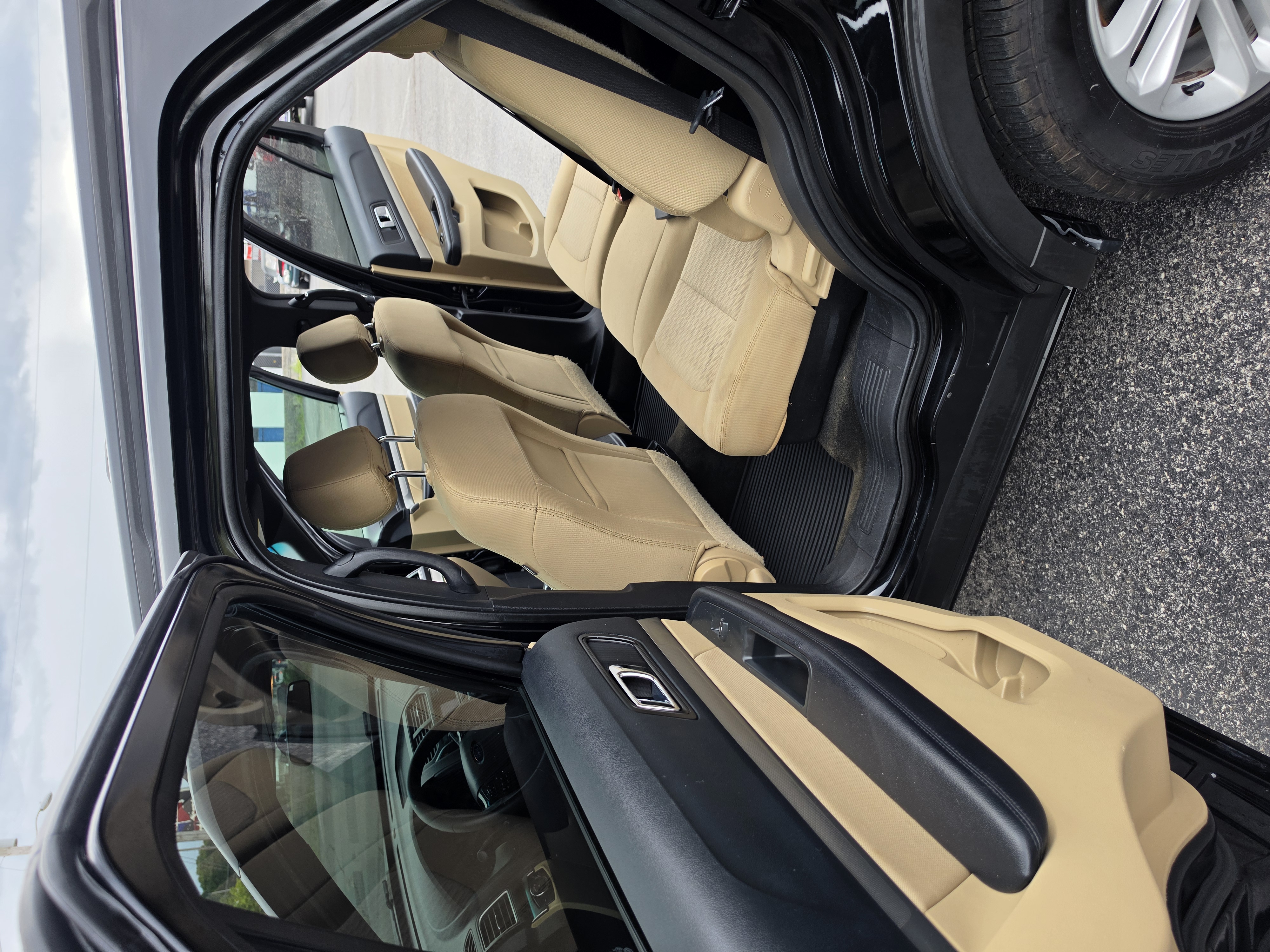 2016 Ford Explorer thumbnail 11