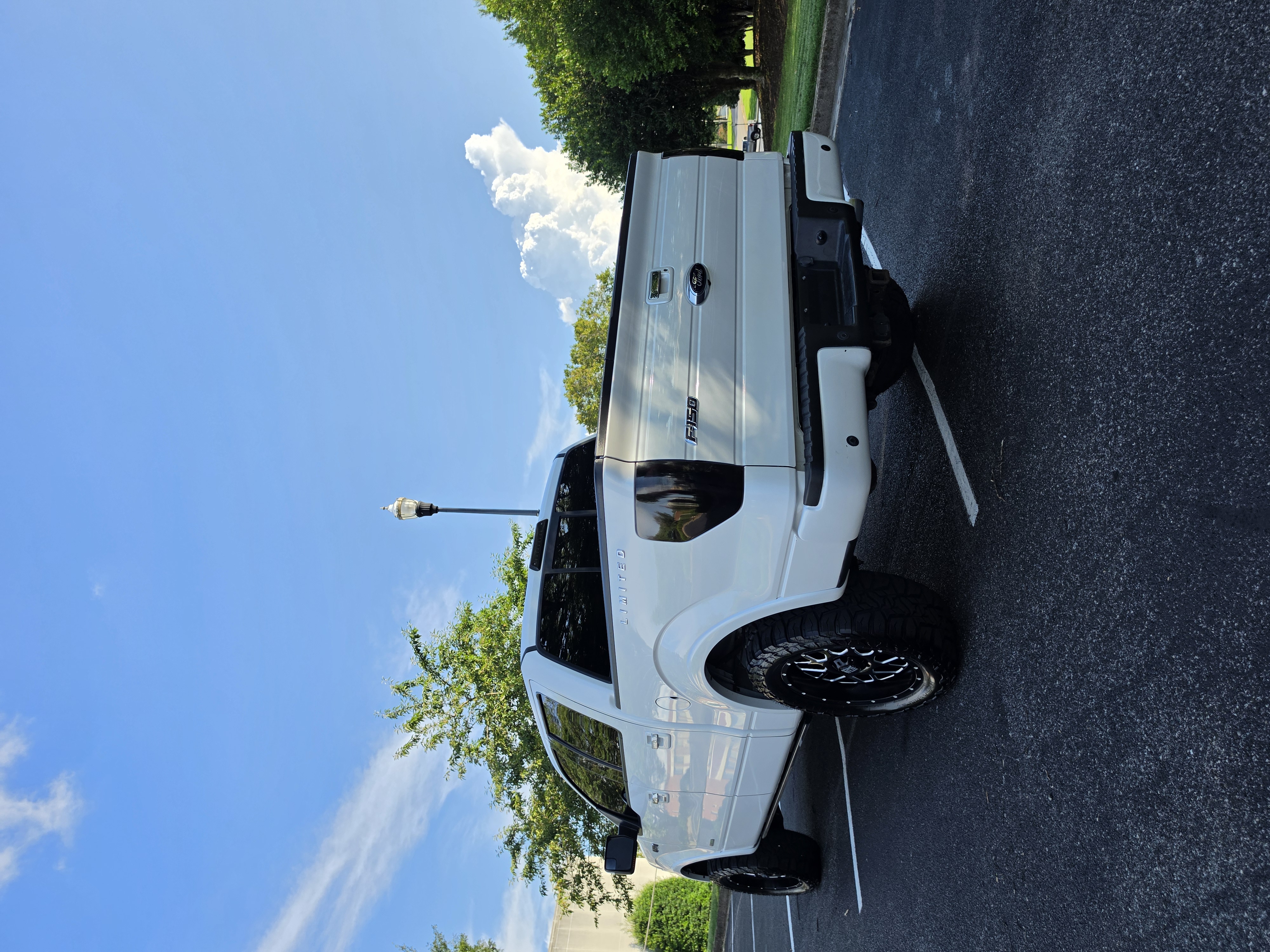 2013 Ford F150 thumbnail 3