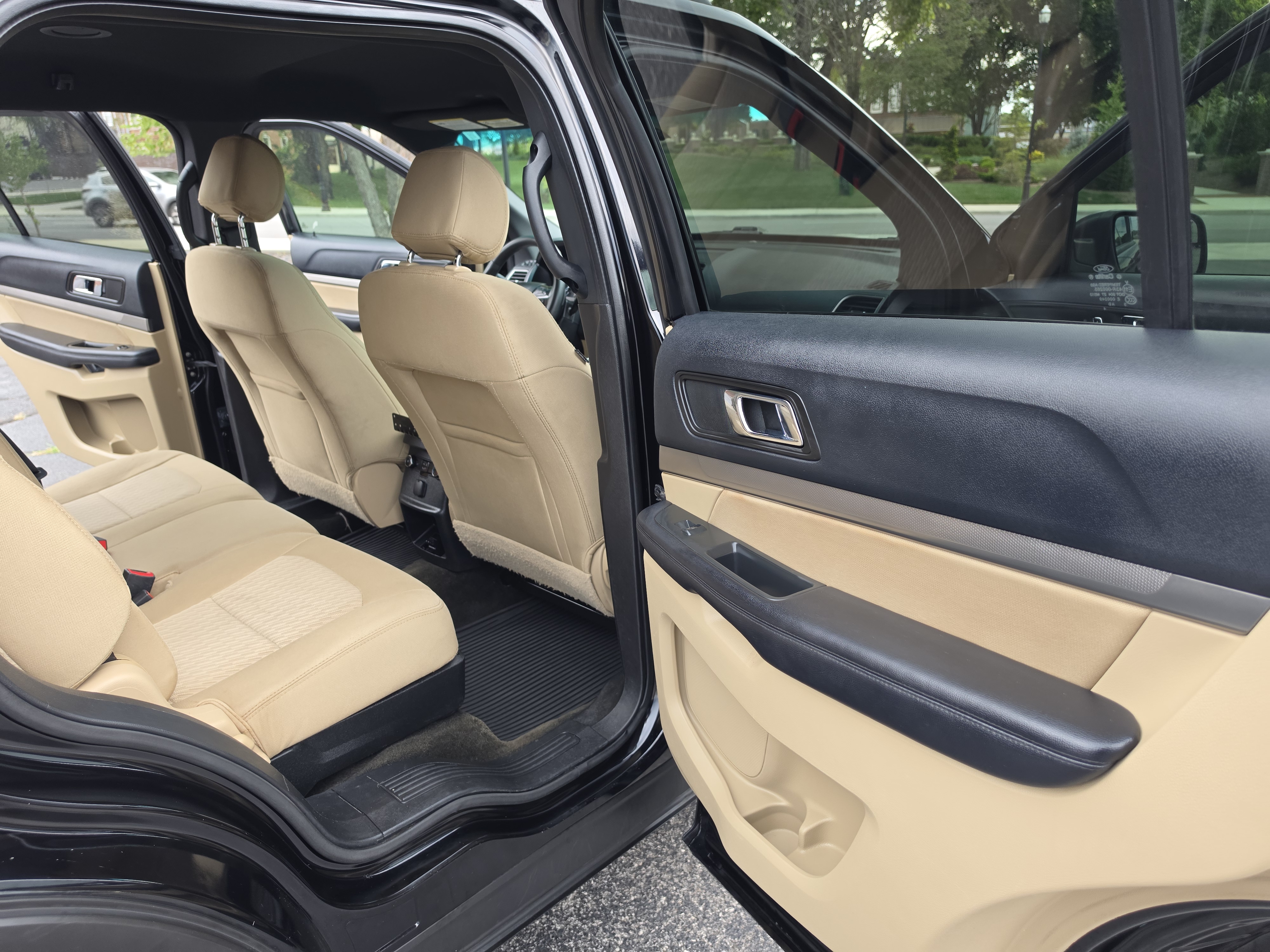 2016 Ford Explorer thumbnail 15