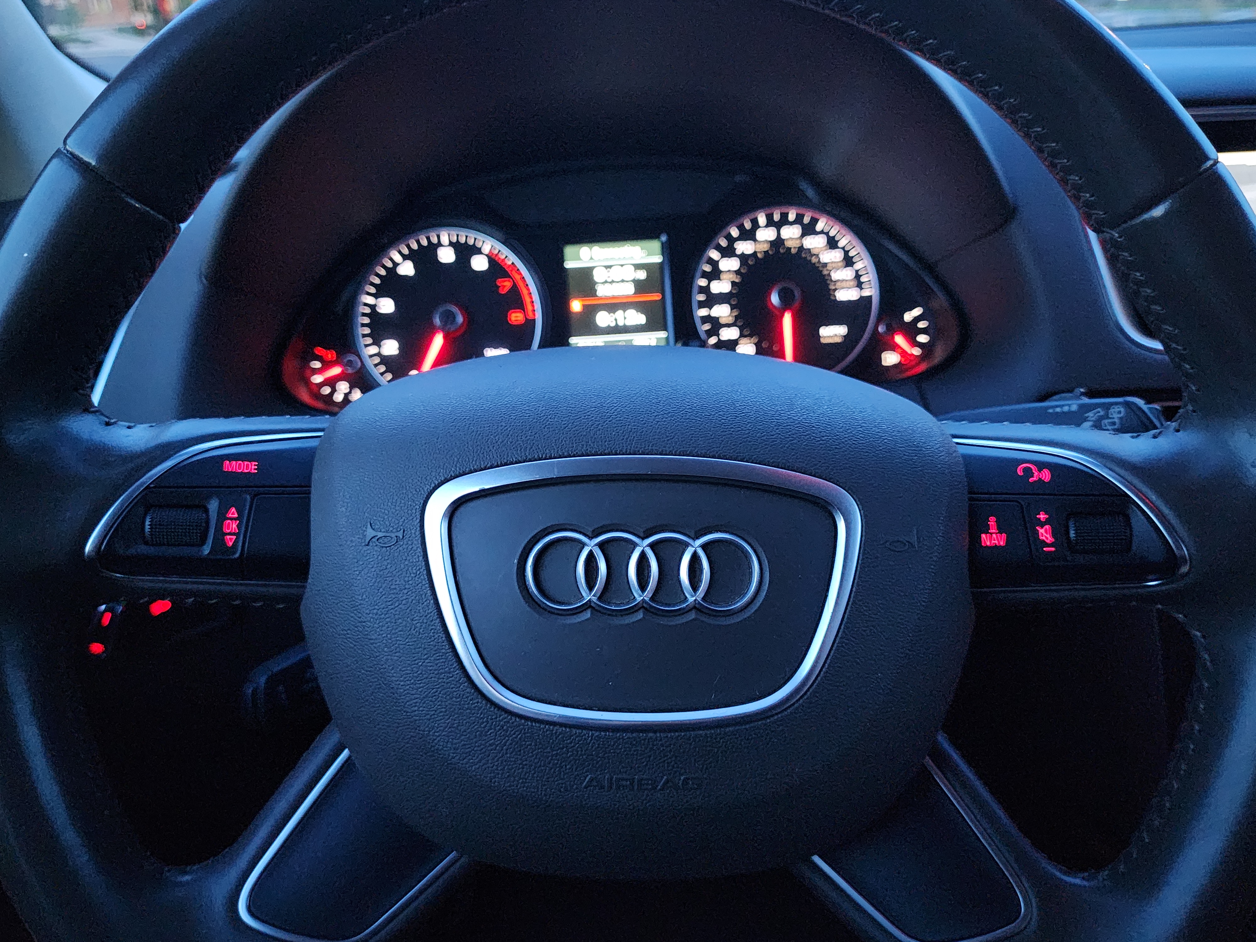 2015 Audi Q5 thumbnail 25