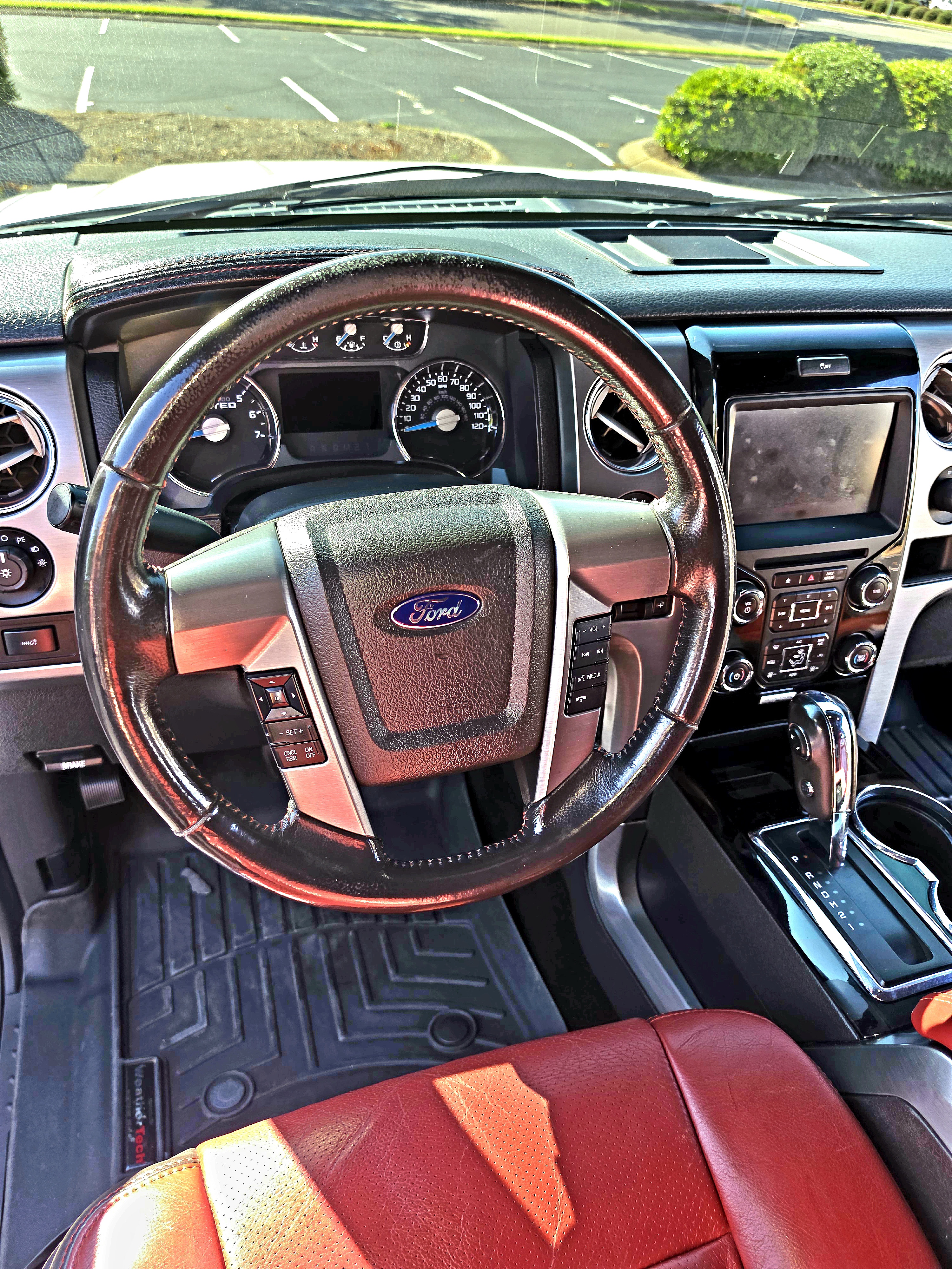 2013 Ford F150 thumbnail 10