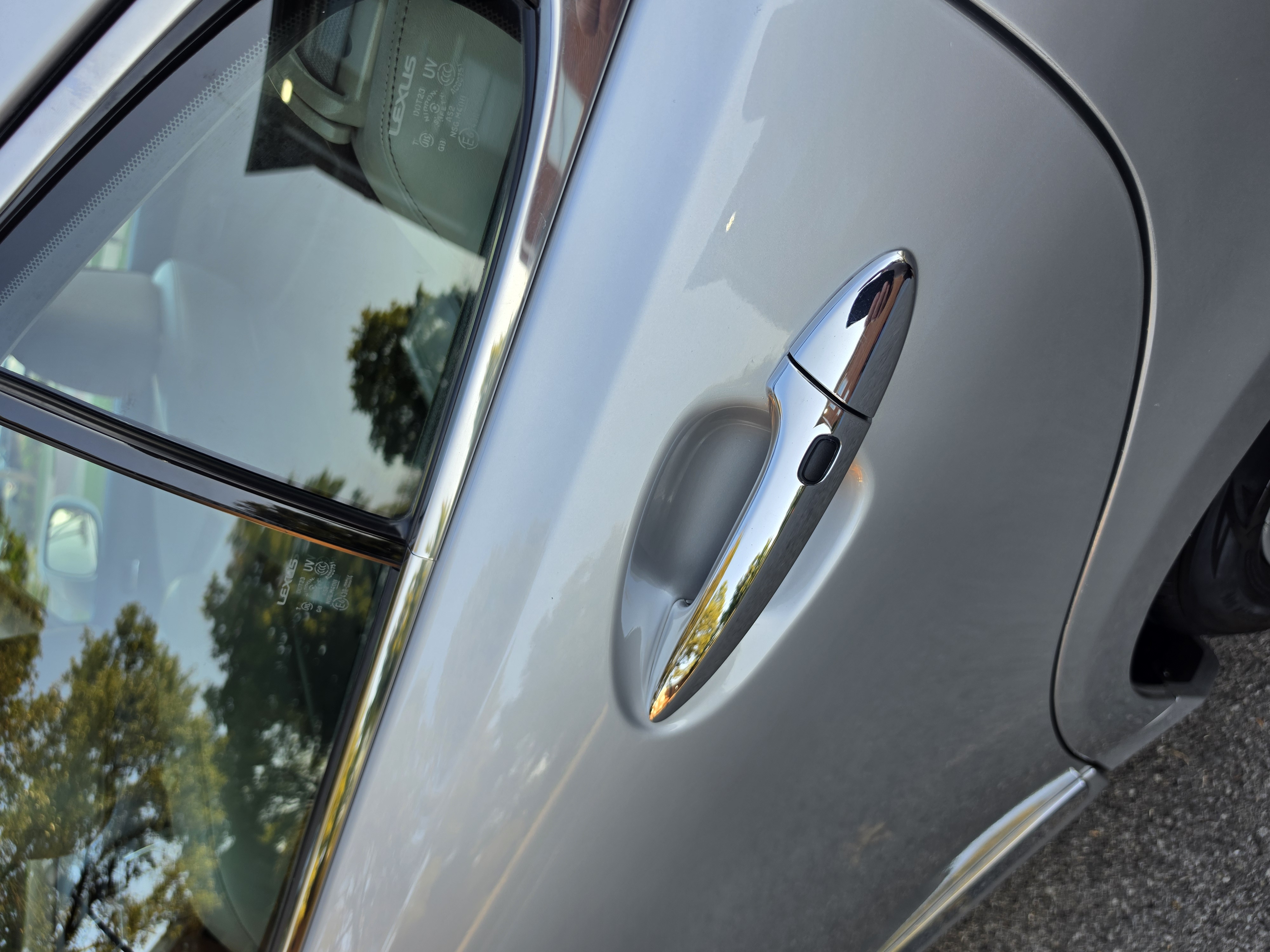 2010 Lexus ES thumbnail 42