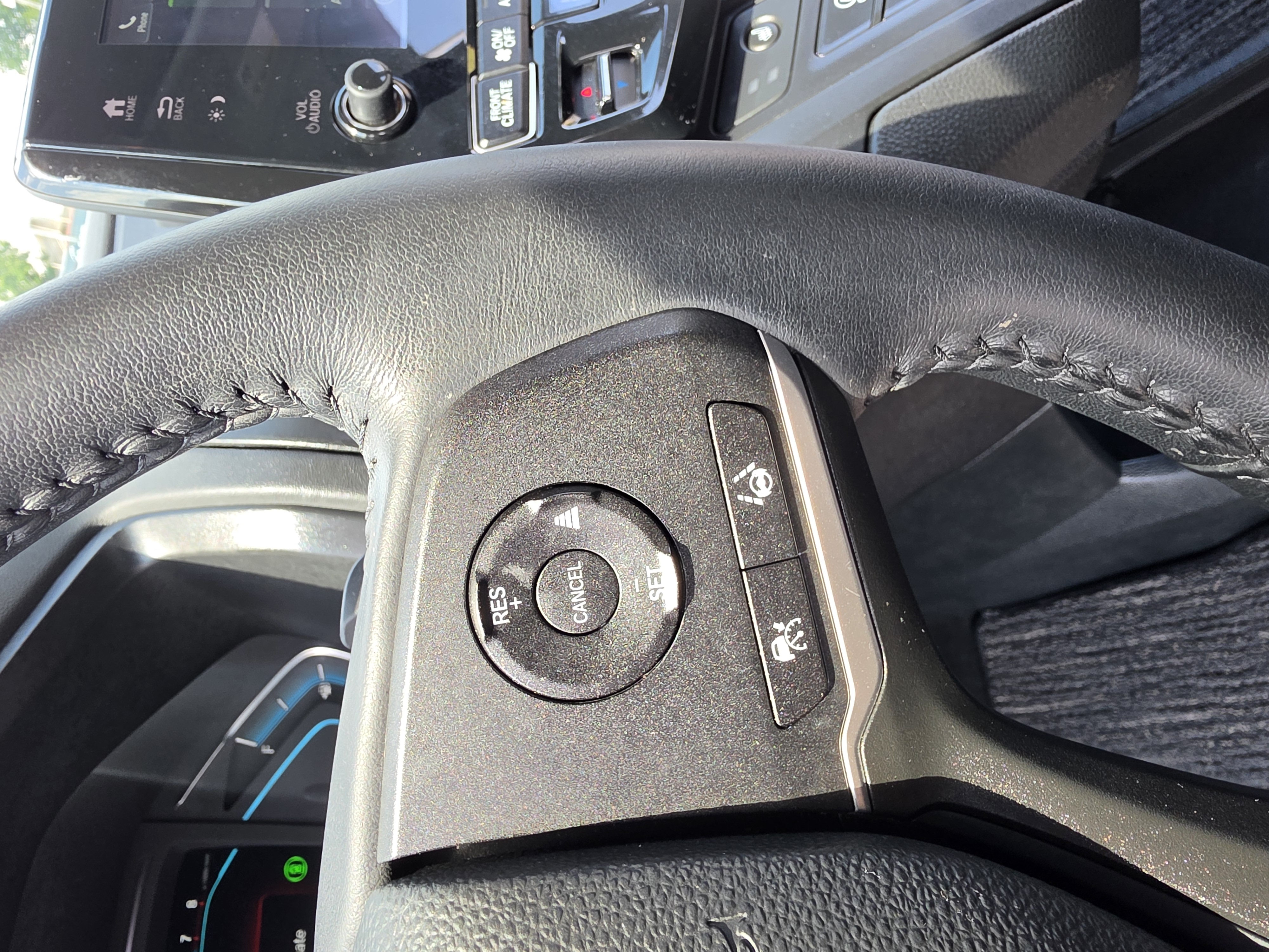 2024 Honda Odyssey thumbnail 17