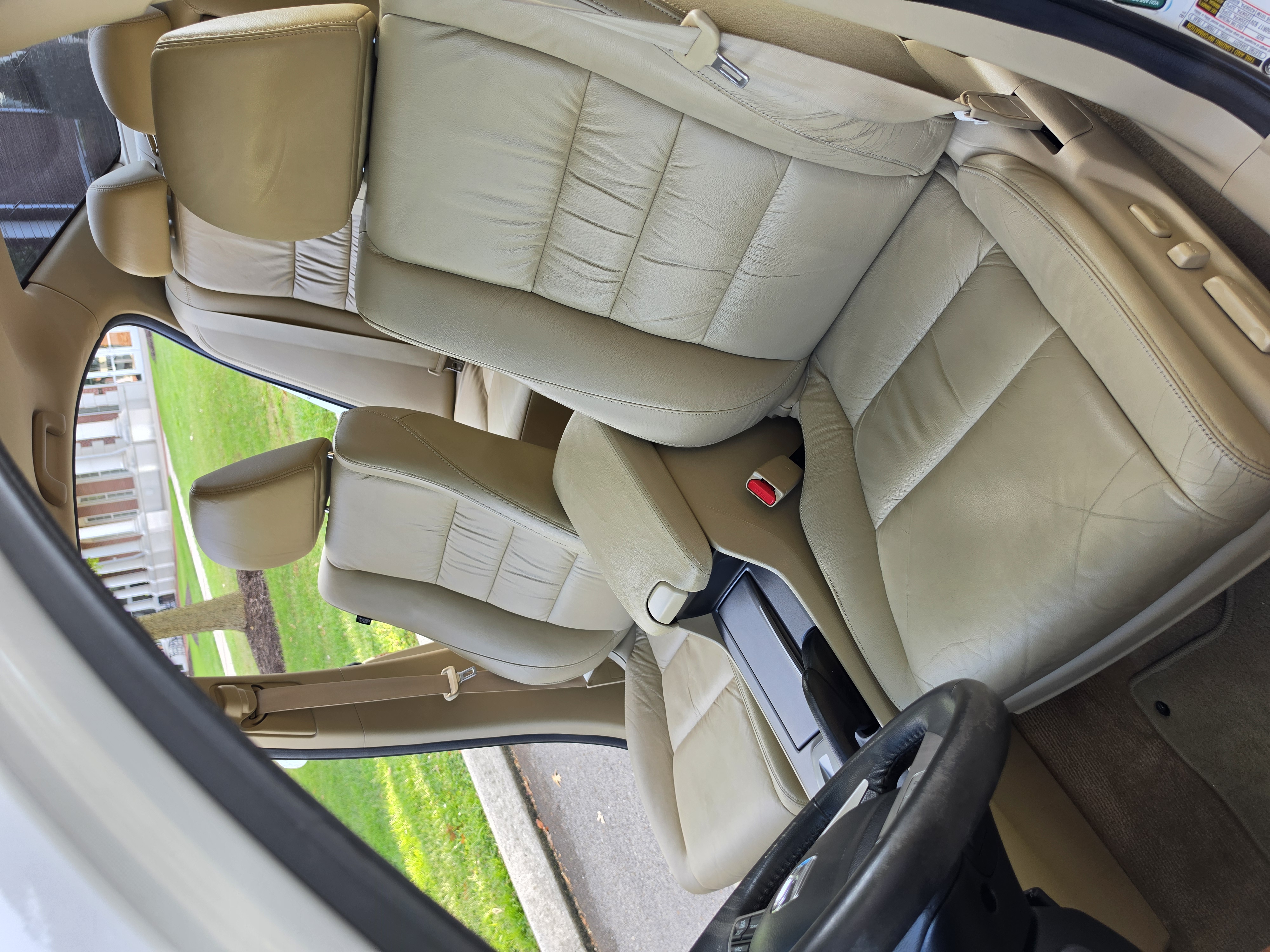 2012 Honda Accord thumbnail 13