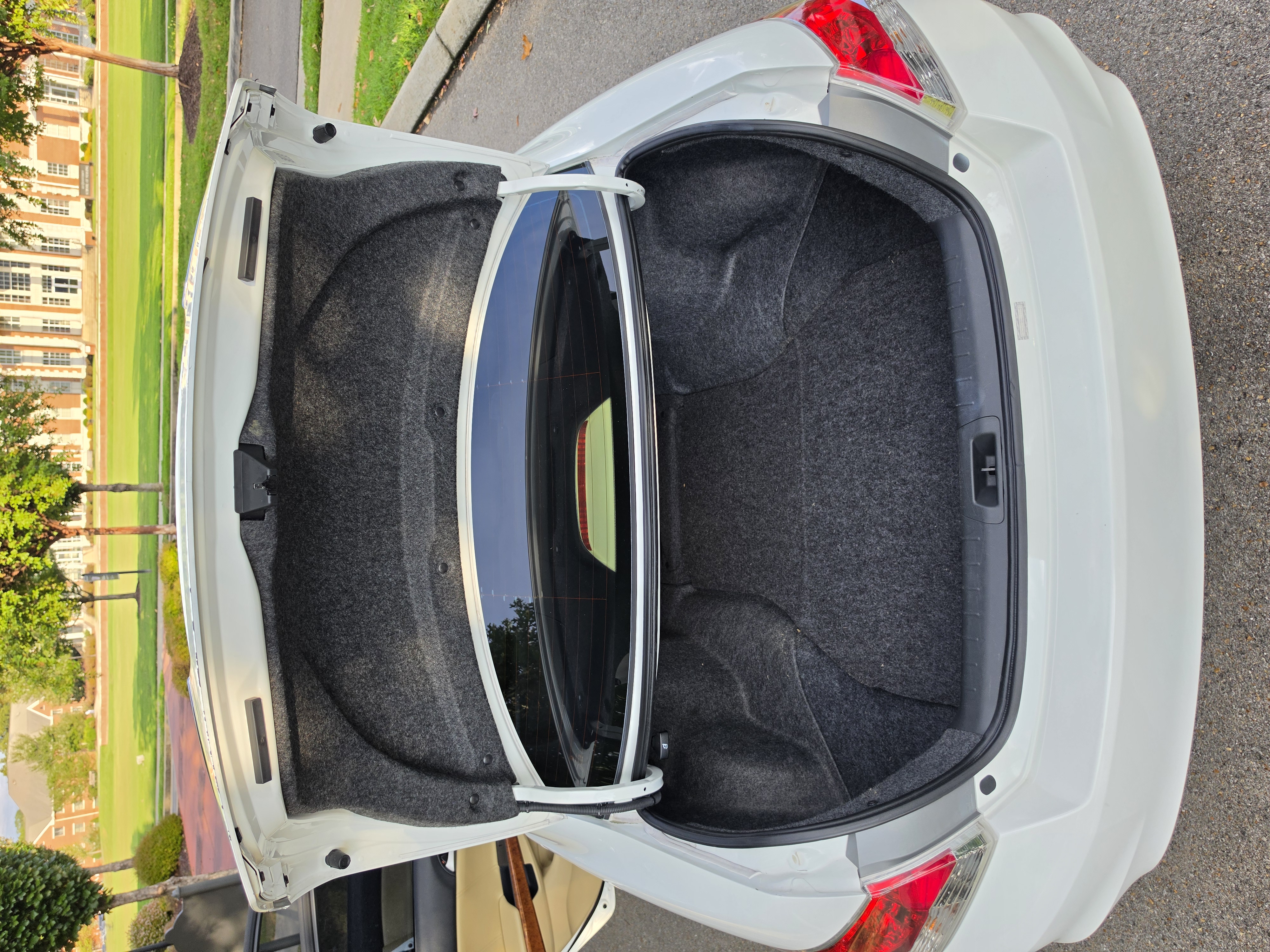 2012 Honda Accord thumbnail 28
