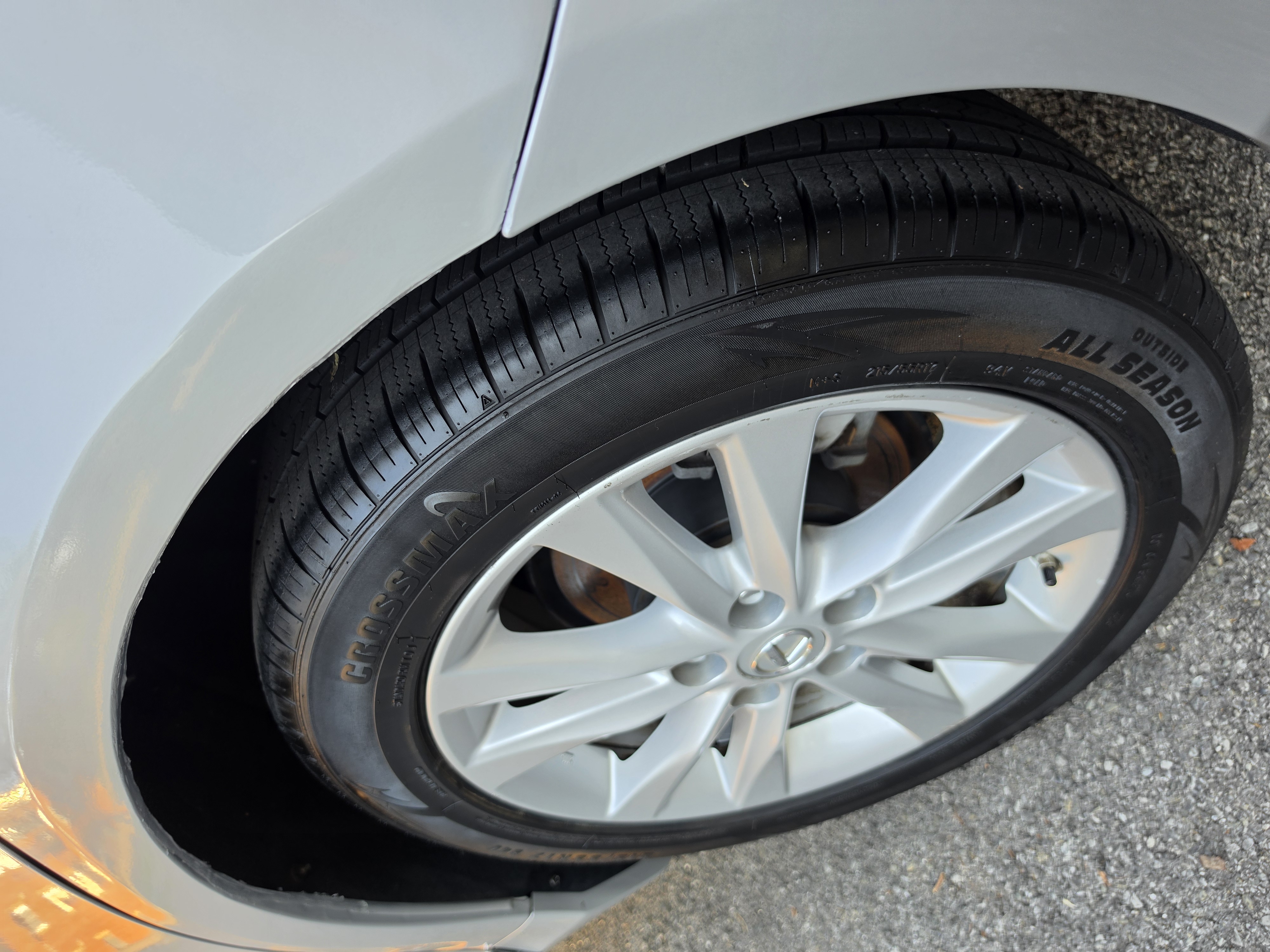 2010 Lexus ES thumbnail 46