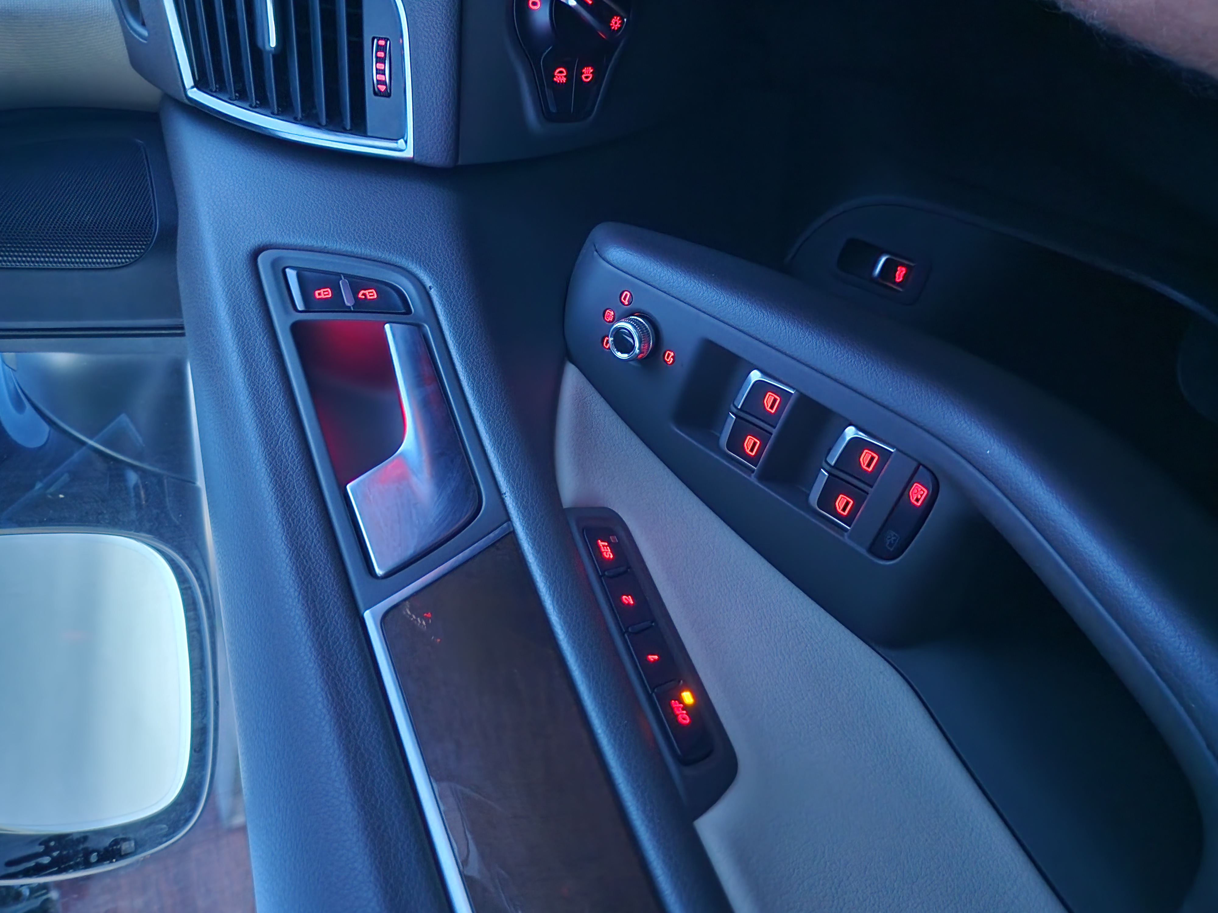 2015 Audi Q5 thumbnail 26