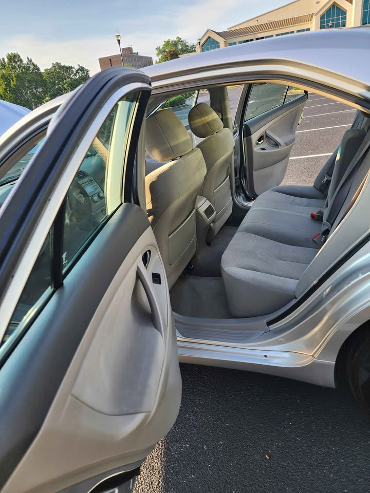 2009 Toyota Camry thumbnail 7