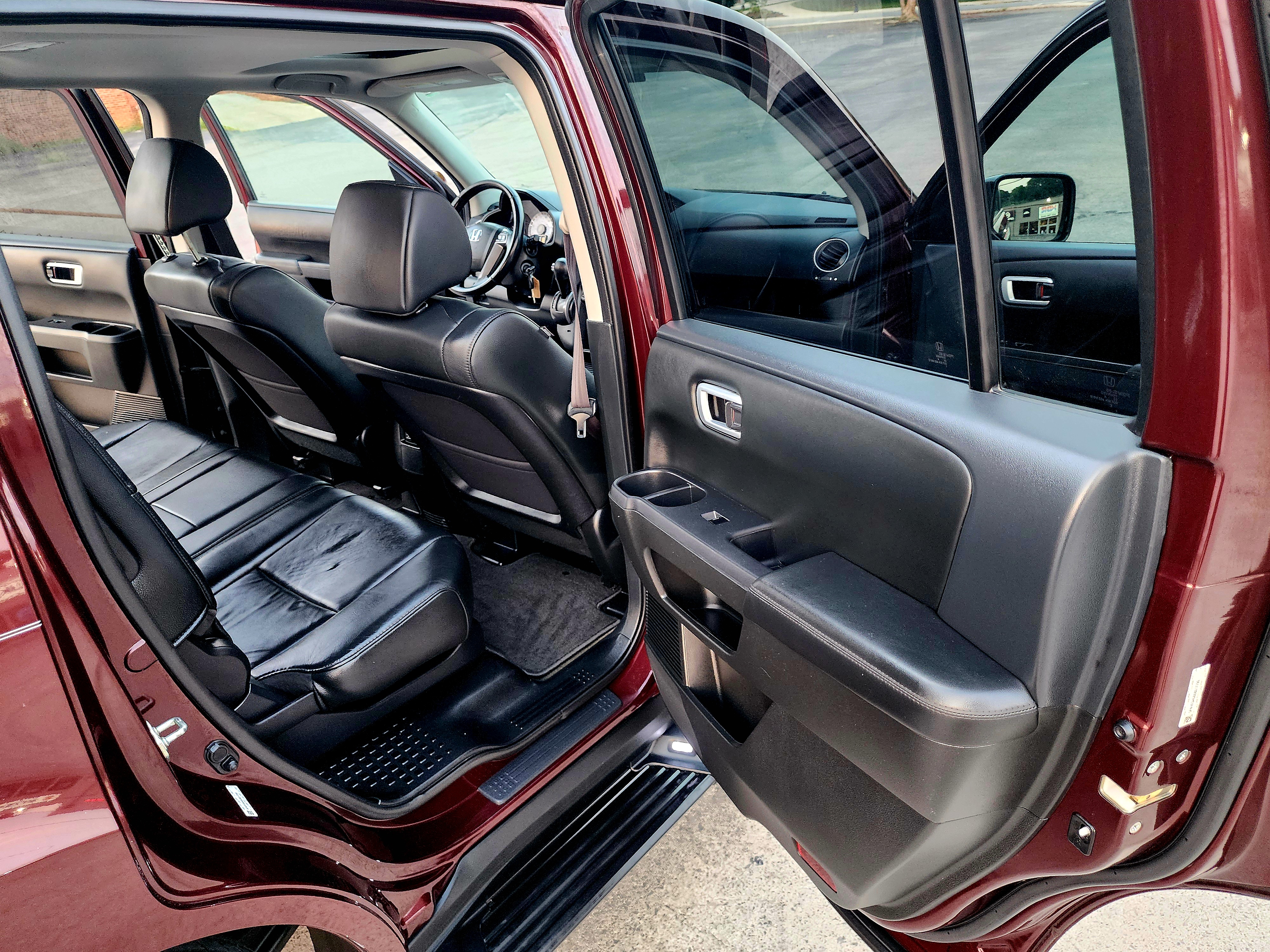 2014 Honda Pilot thumbnail 17