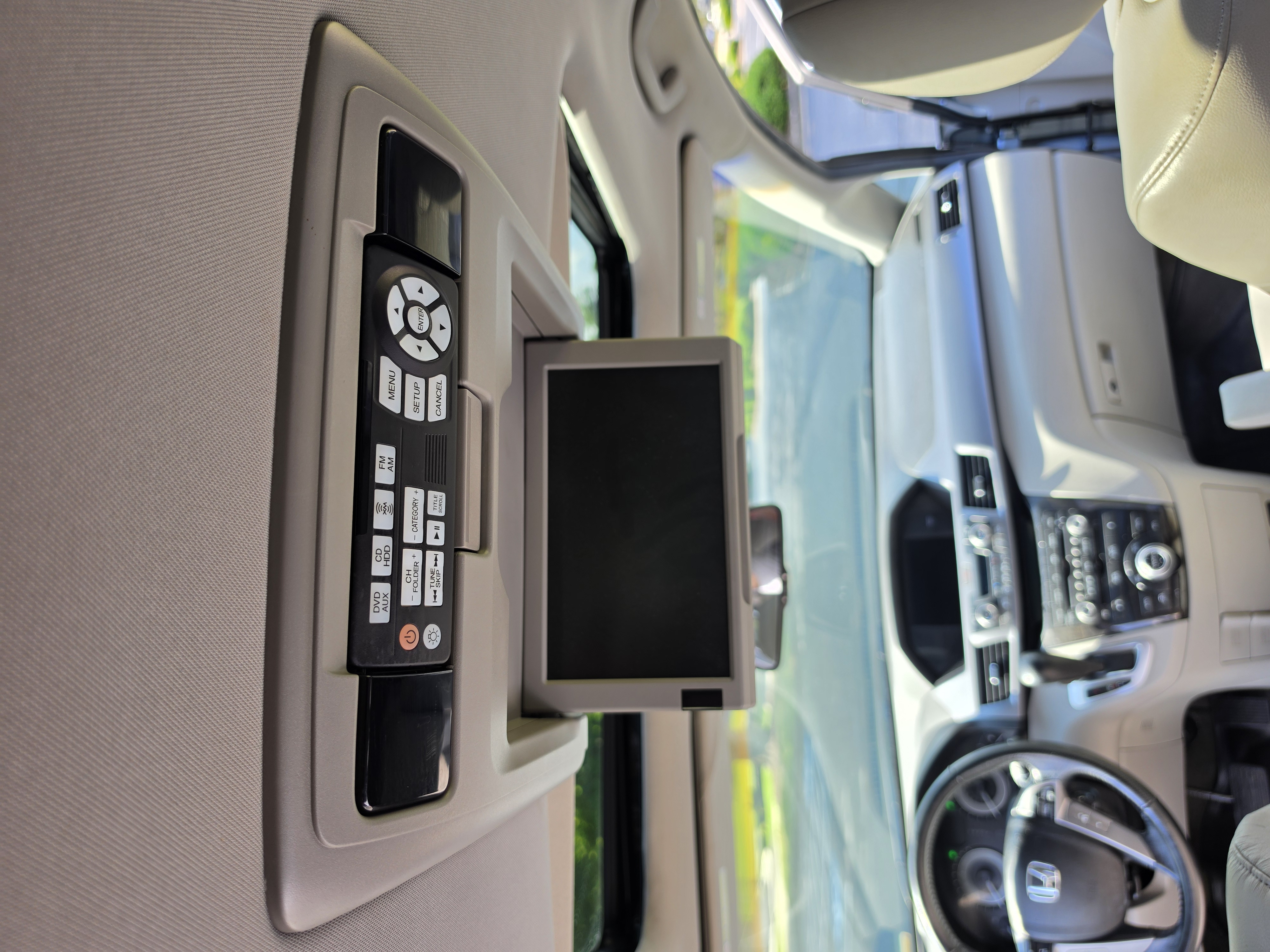 2012 Honda Odyssey thumbnail 19
