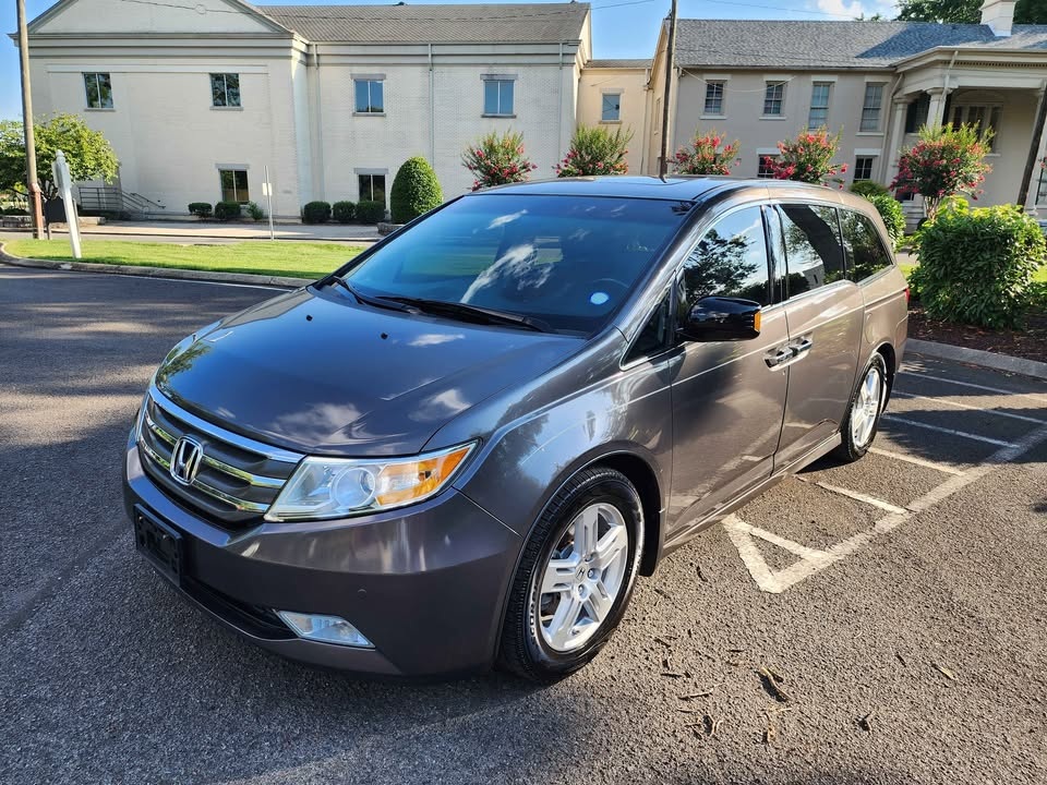 2013 Honda Odyssey thumbnail 2
