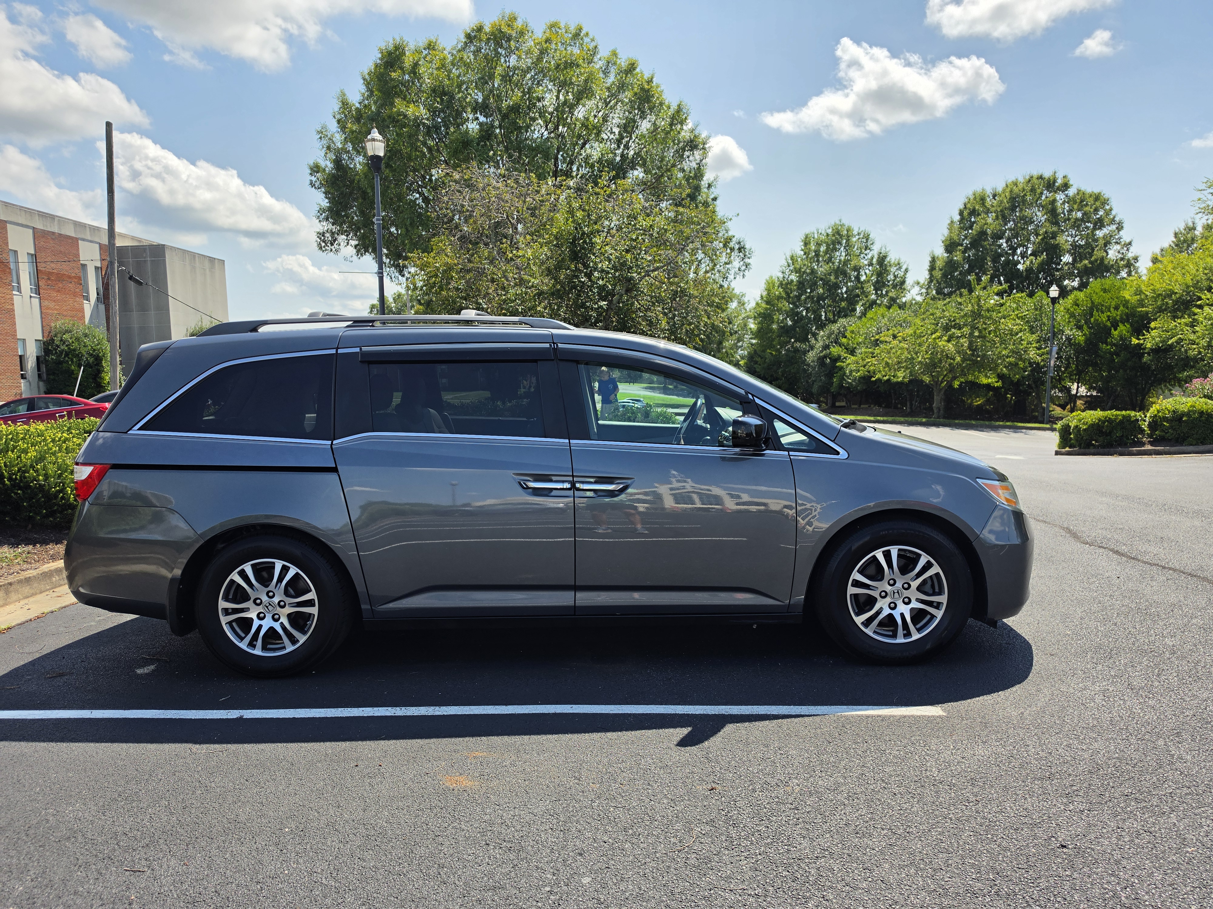 2013 Honda Odyssey thumbnail 4