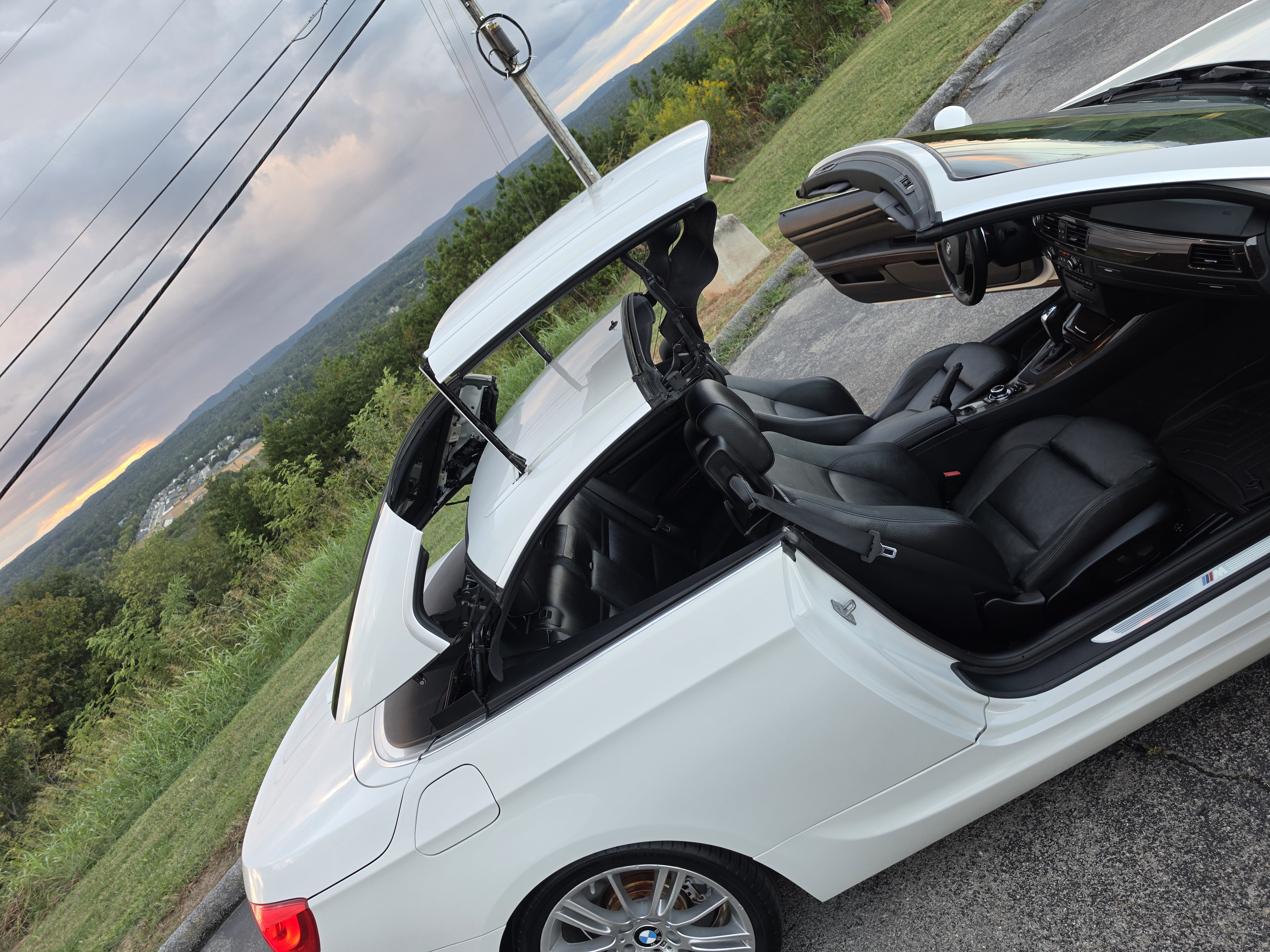 2013 BMW 3 Series thumbnail 12