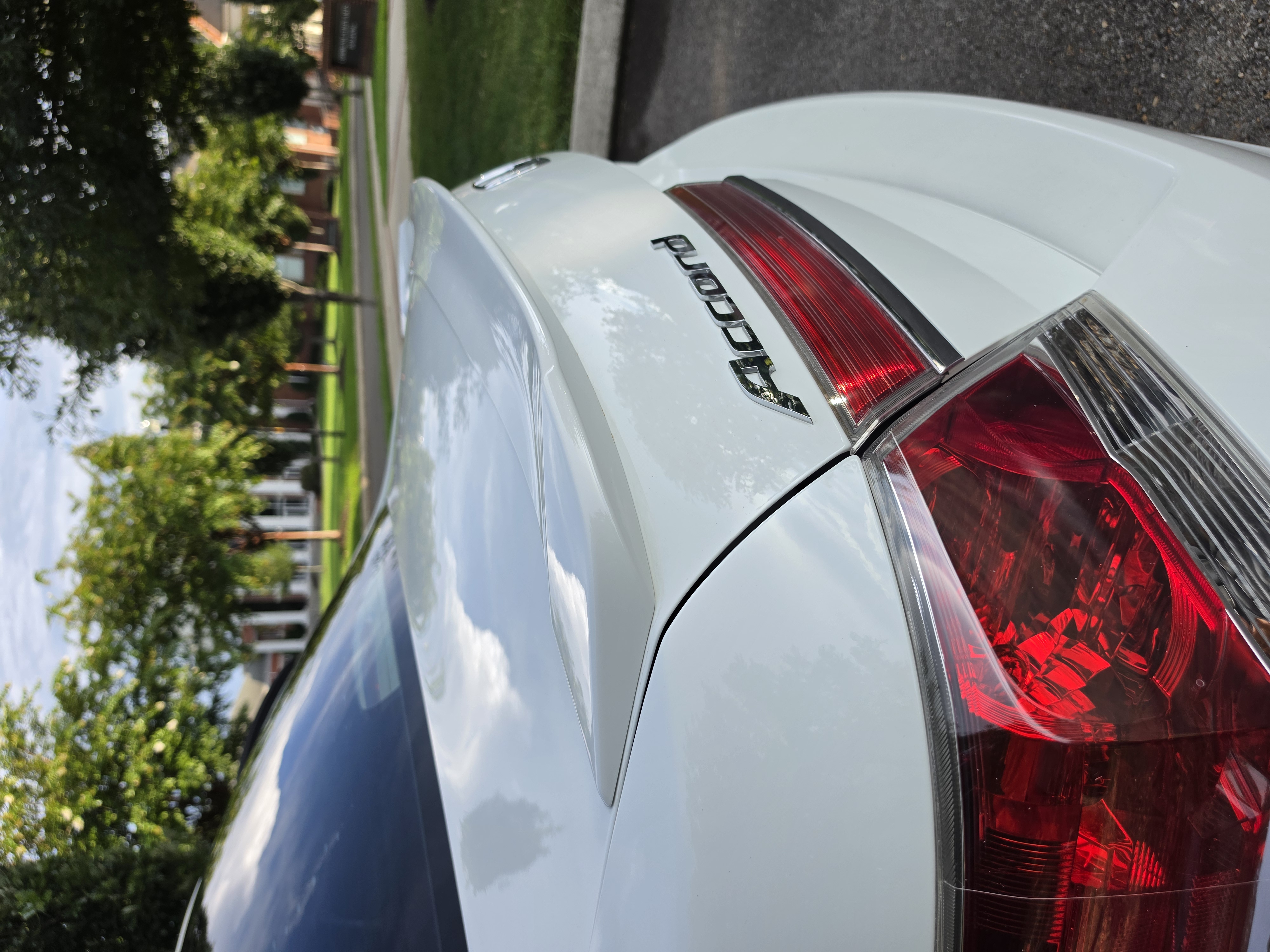 2012 Honda Accord thumbnail 34