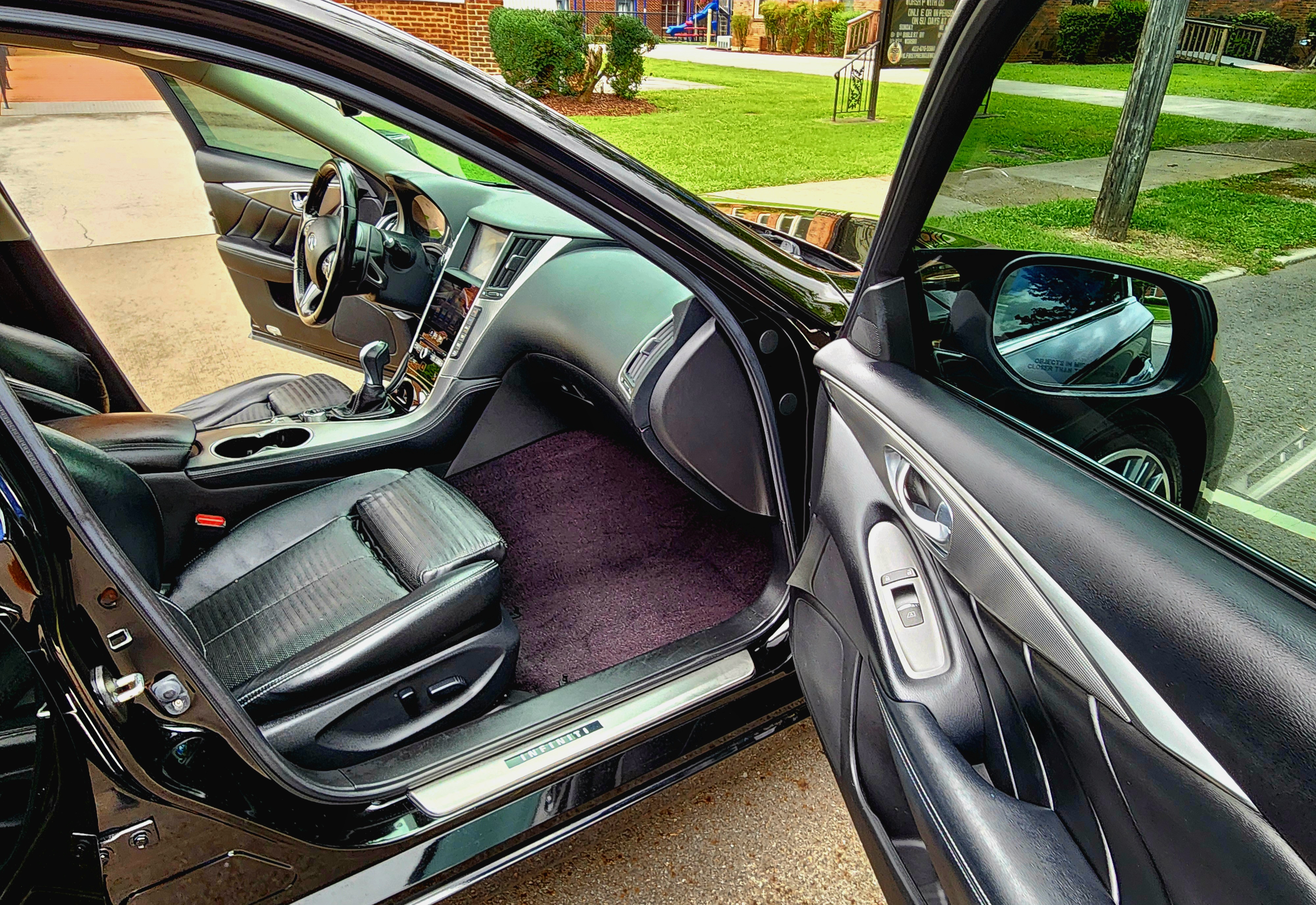 2015 Infiniti Q50S thumbnail 10