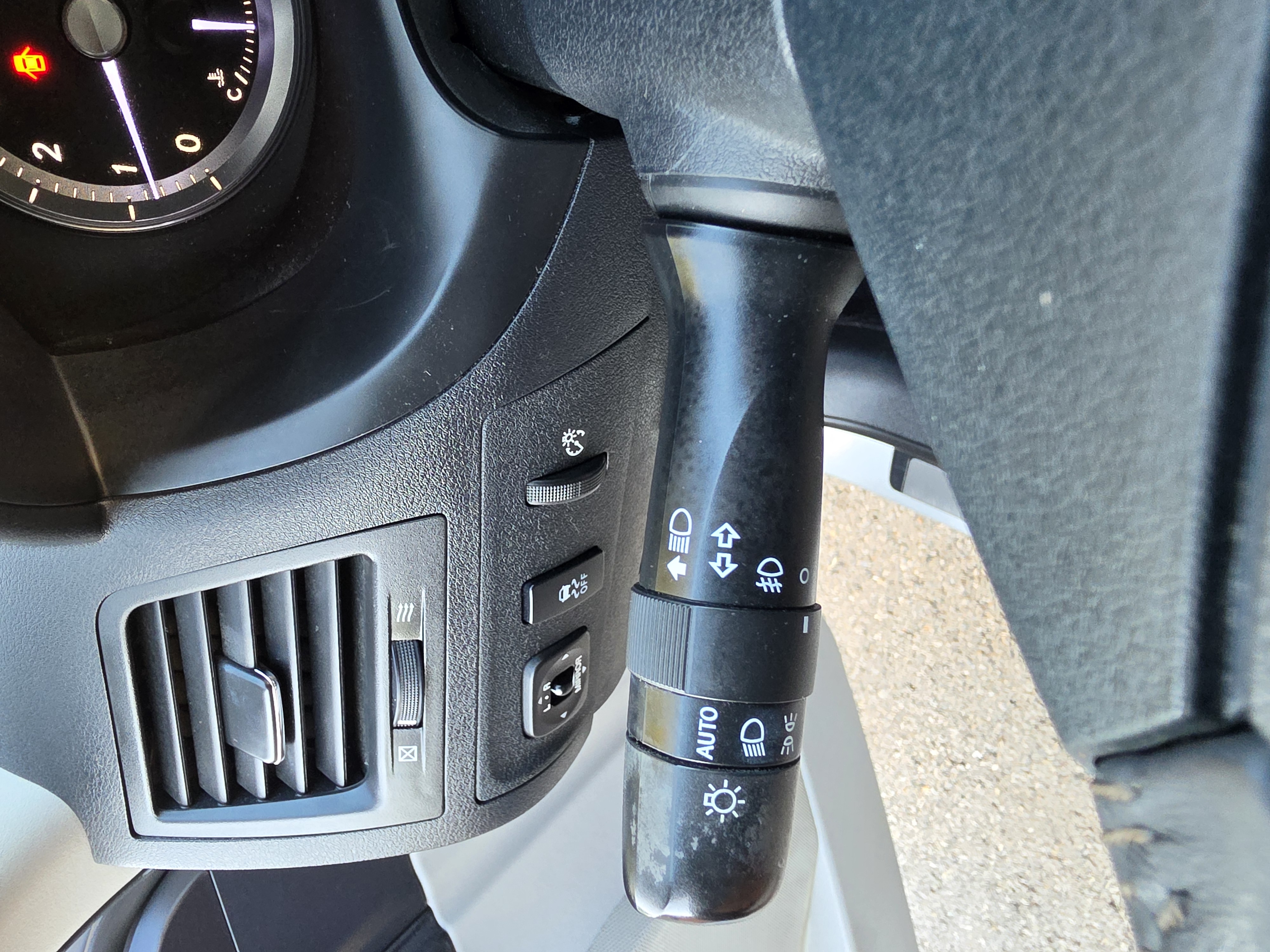 2010 Lexus ES thumbnail 20