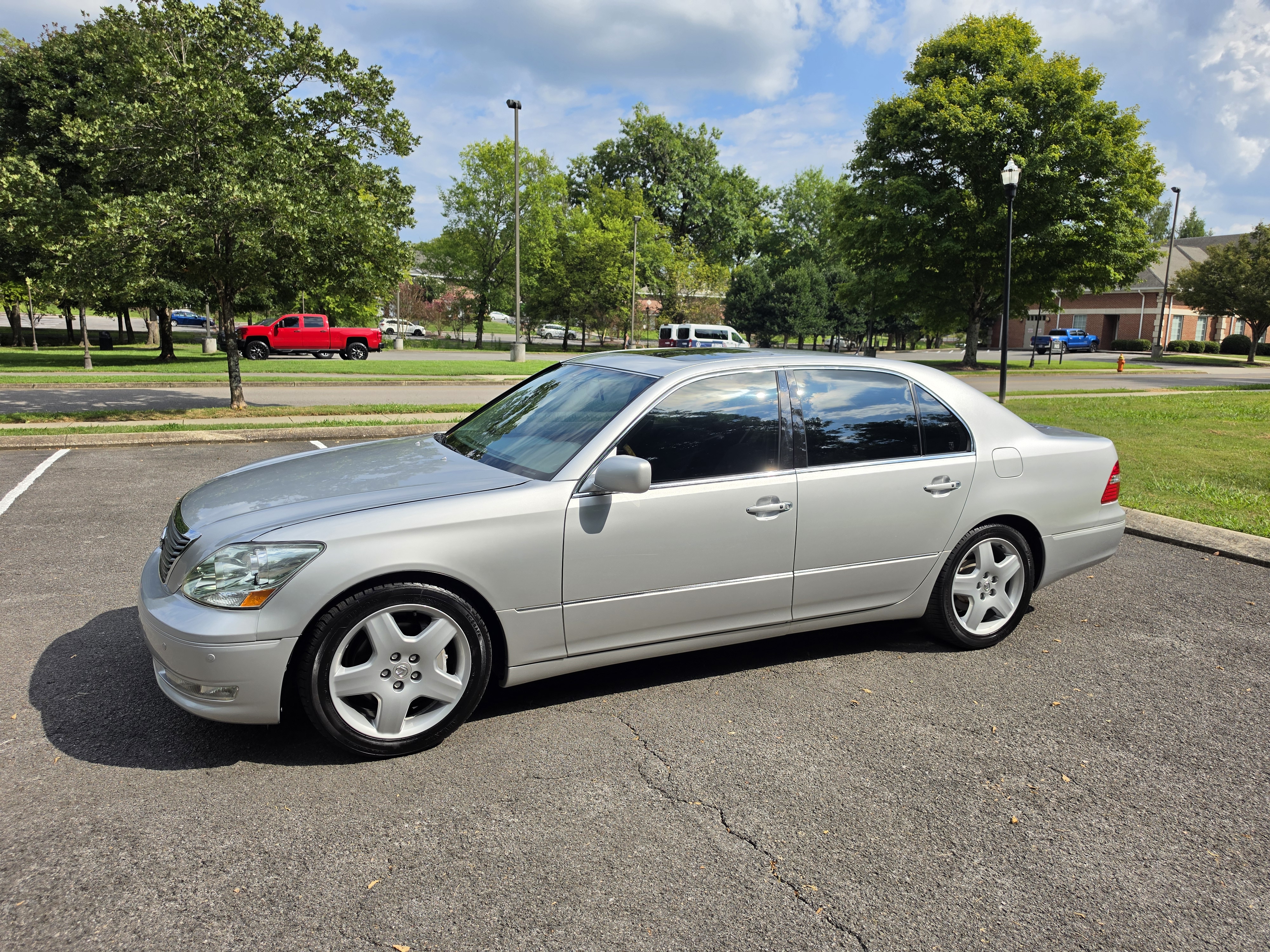 2006 Lexus LS thumbnail 4