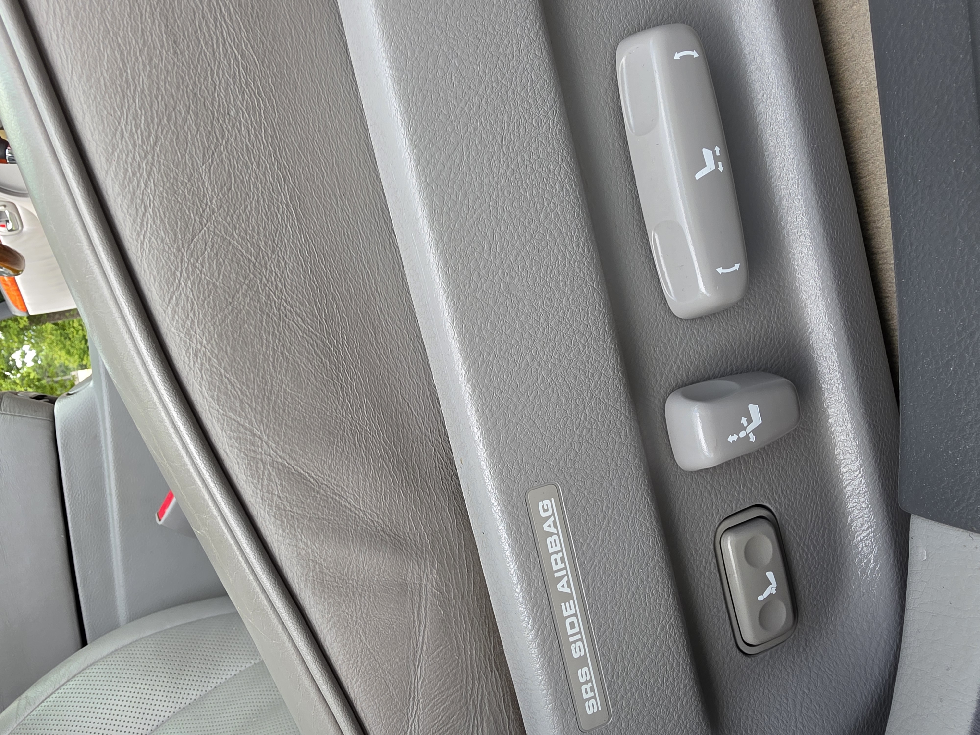2006 Lexus LS thumbnail 35