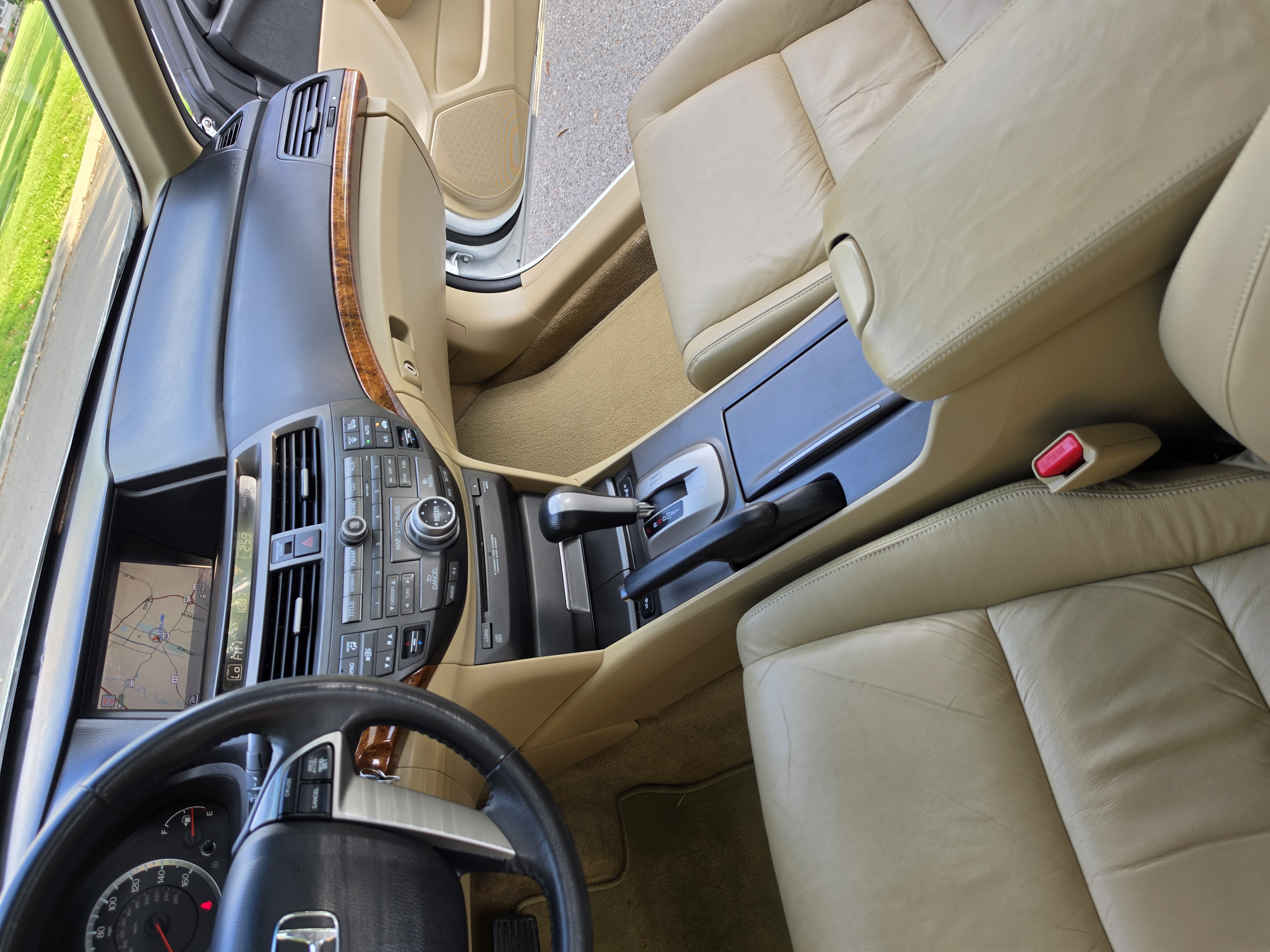 2012 Honda Accord thumbnail 12