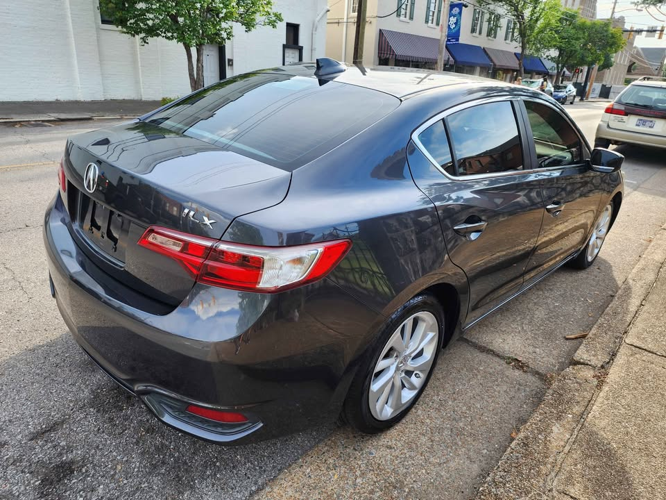 2016 Acura ILX thumbnail 5
