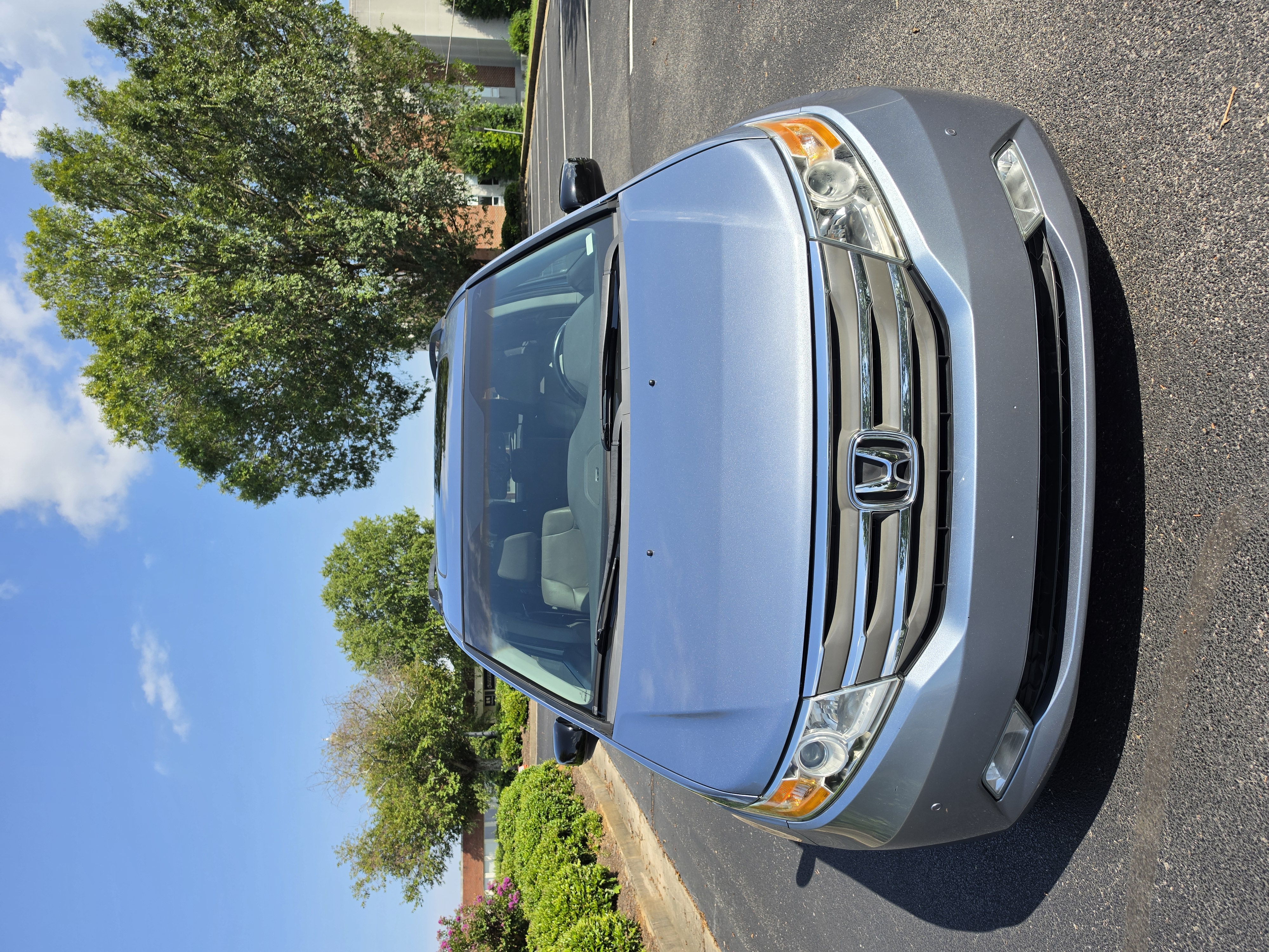 2012 Honda Odyssey thumbnail 3