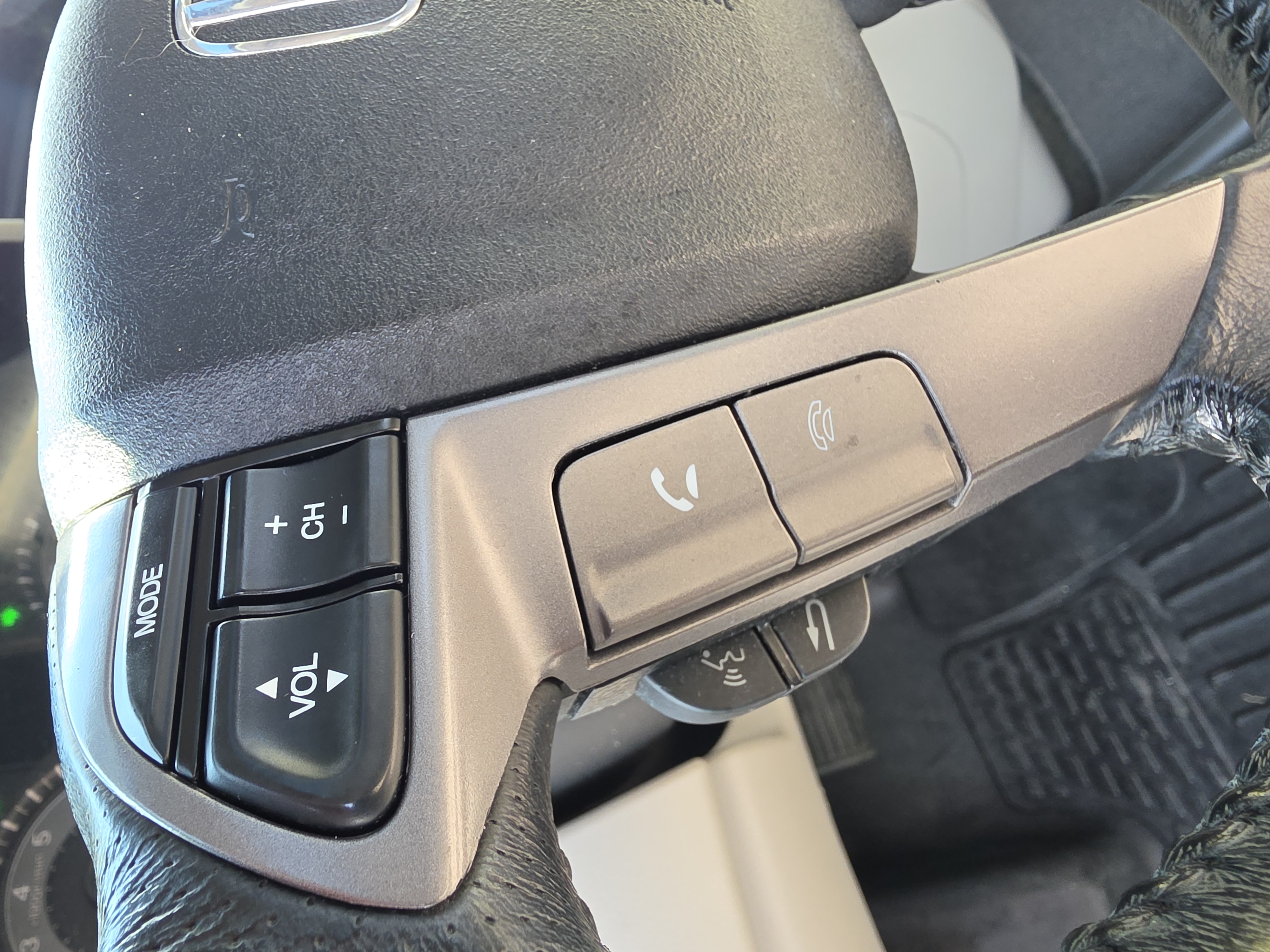 2012 Honda Odyssey thumbnail 10