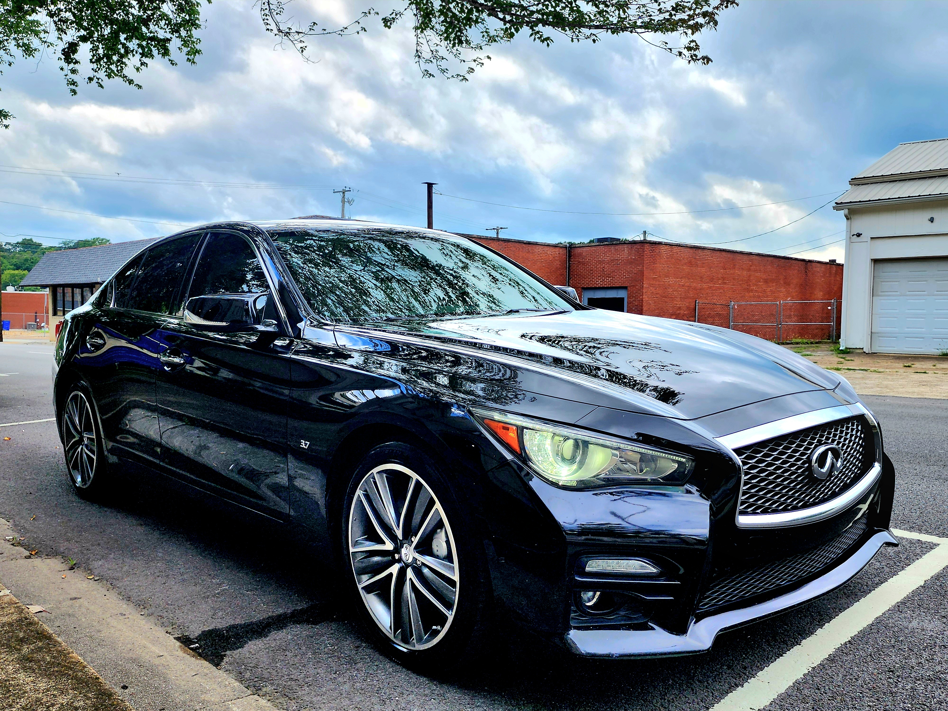 2015 Infiniti Q50S thumbnail 4