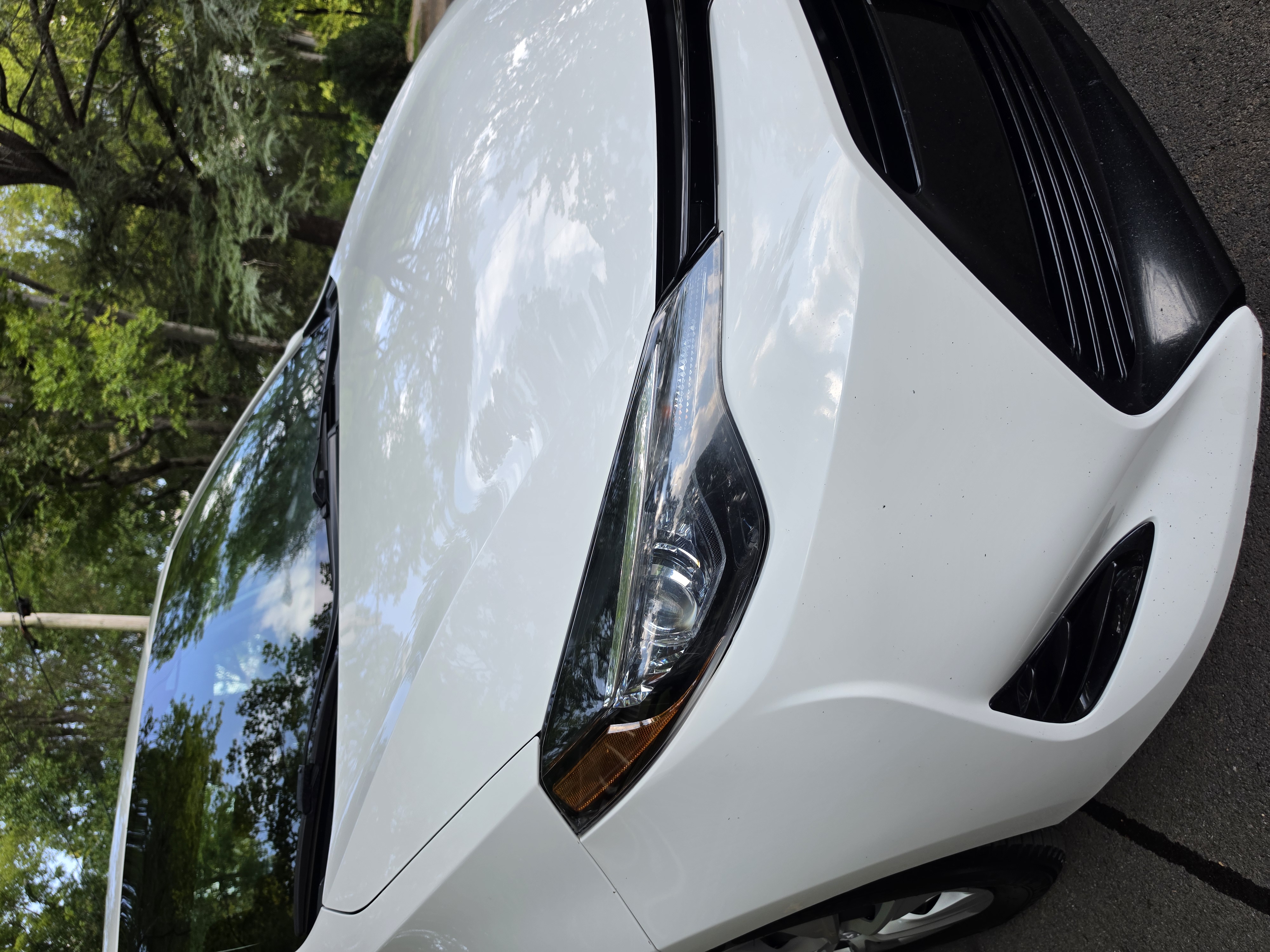 2018 Toyota Corolla thumbnail 9