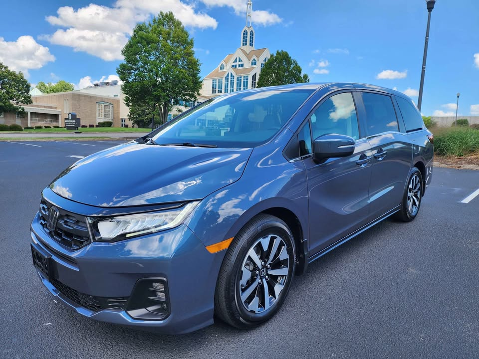 2025 Honda Odyssey thumbnail 4