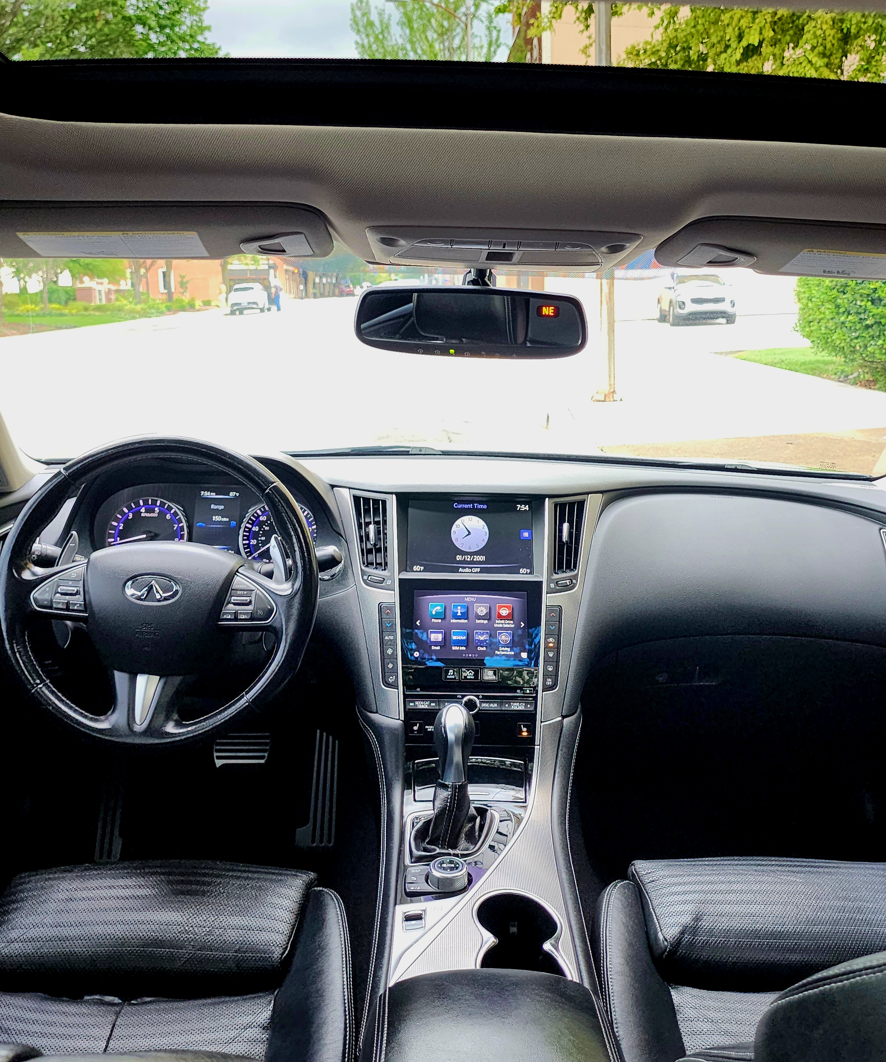 2015 Infiniti Q50S thumbnail 12