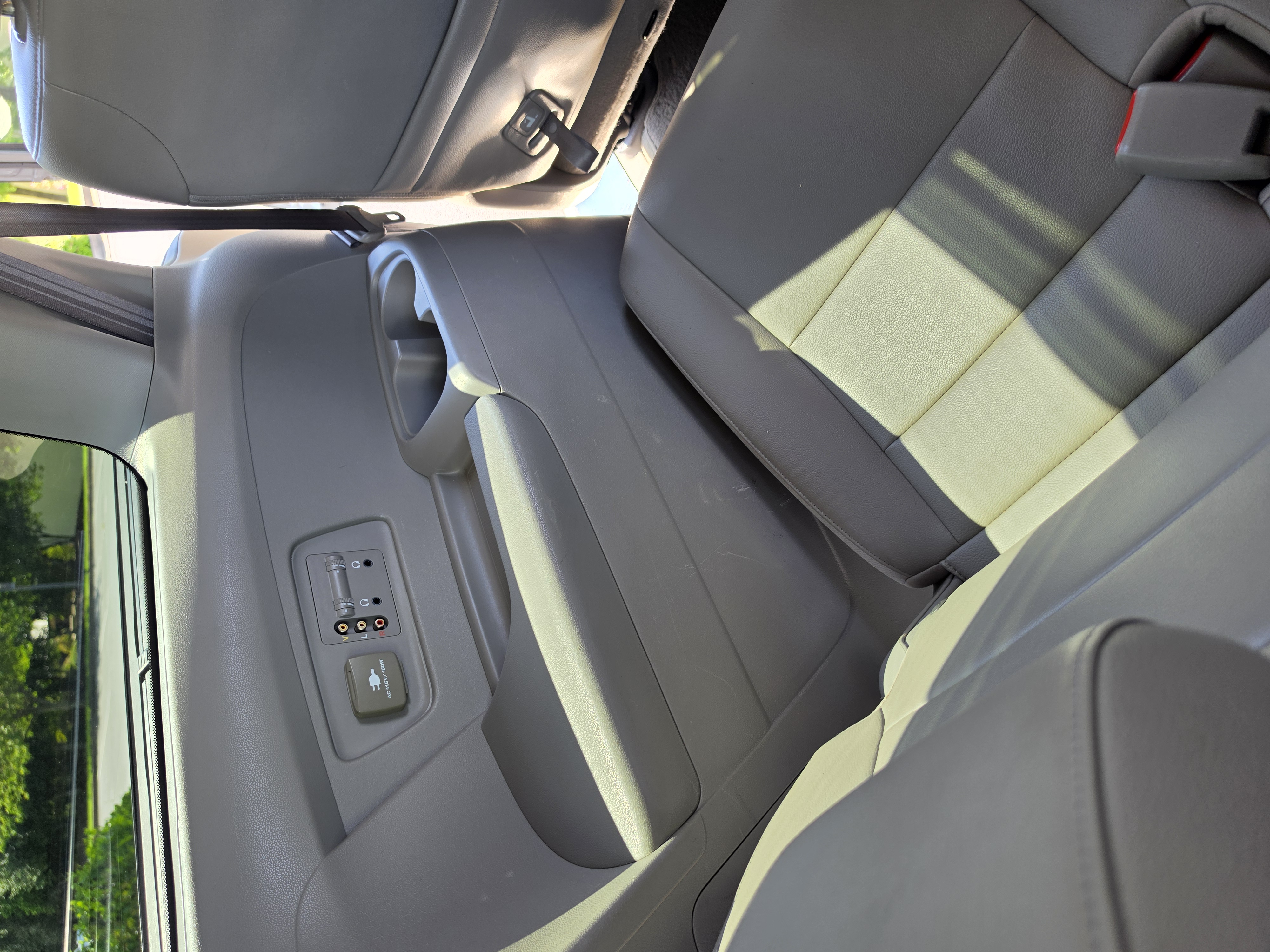 2013 Honda Odyssey thumbnail 26