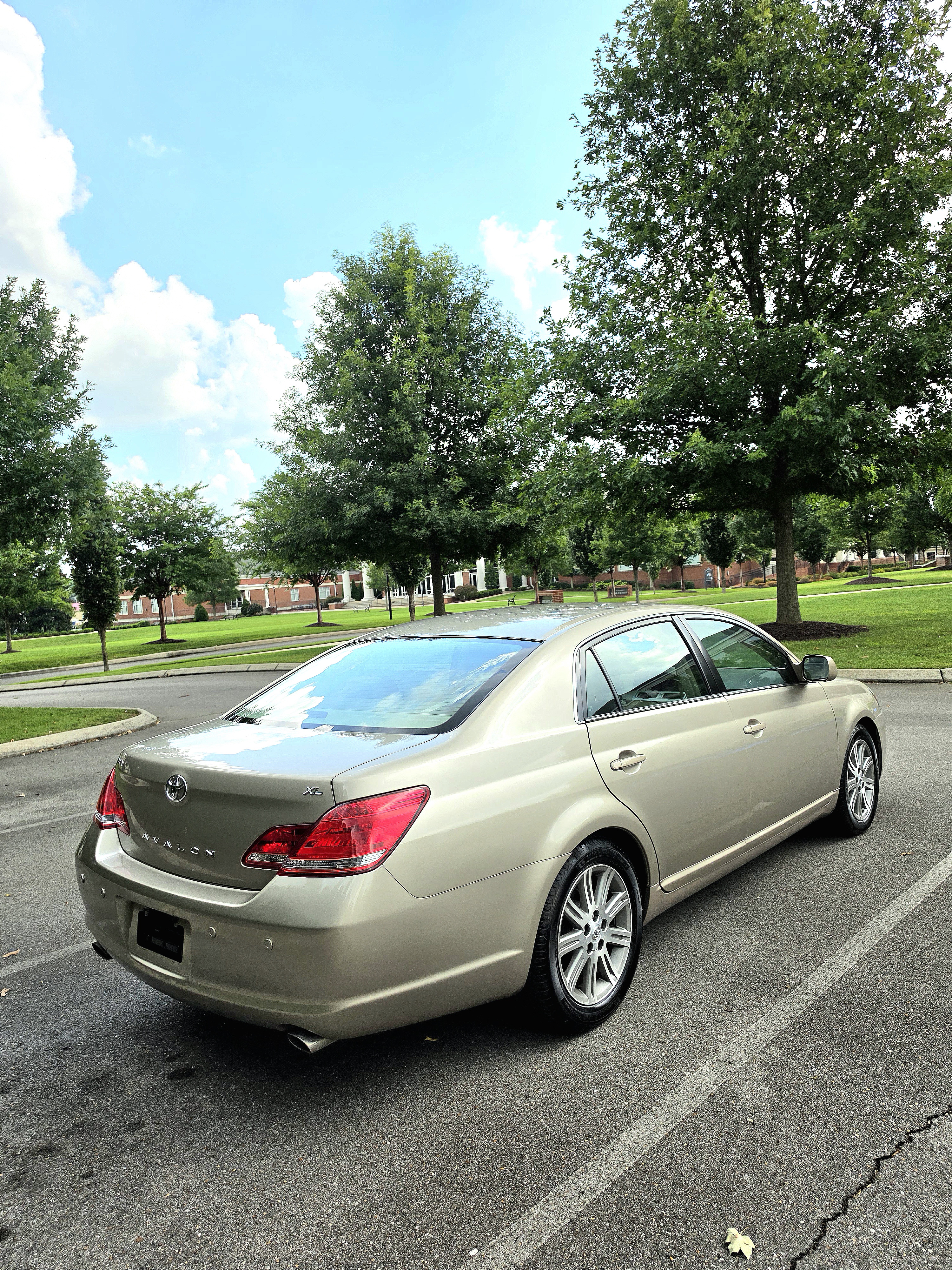 2006 Toyota Avalon thumbnail 23
