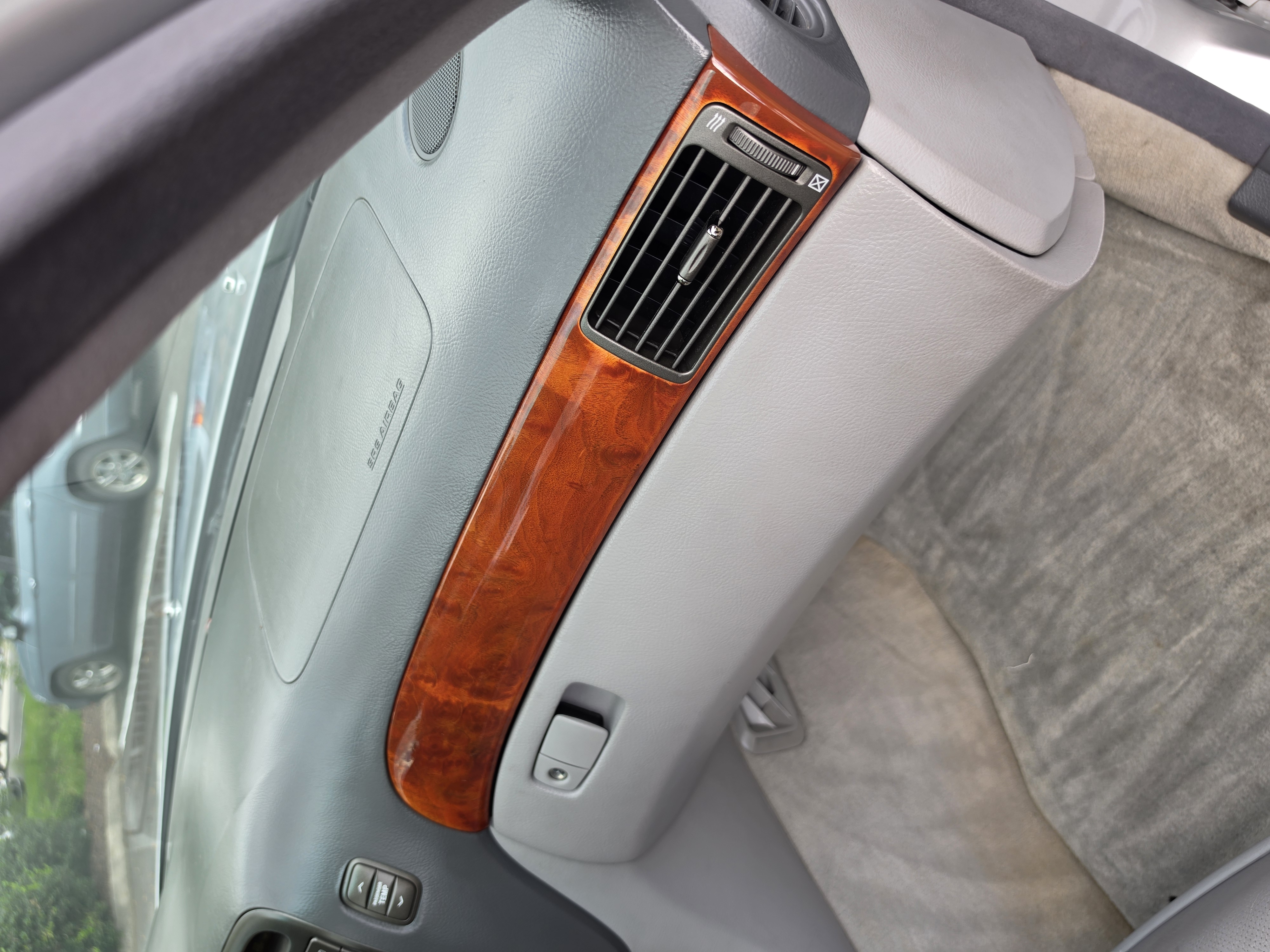 2006 Lexus LS thumbnail 36