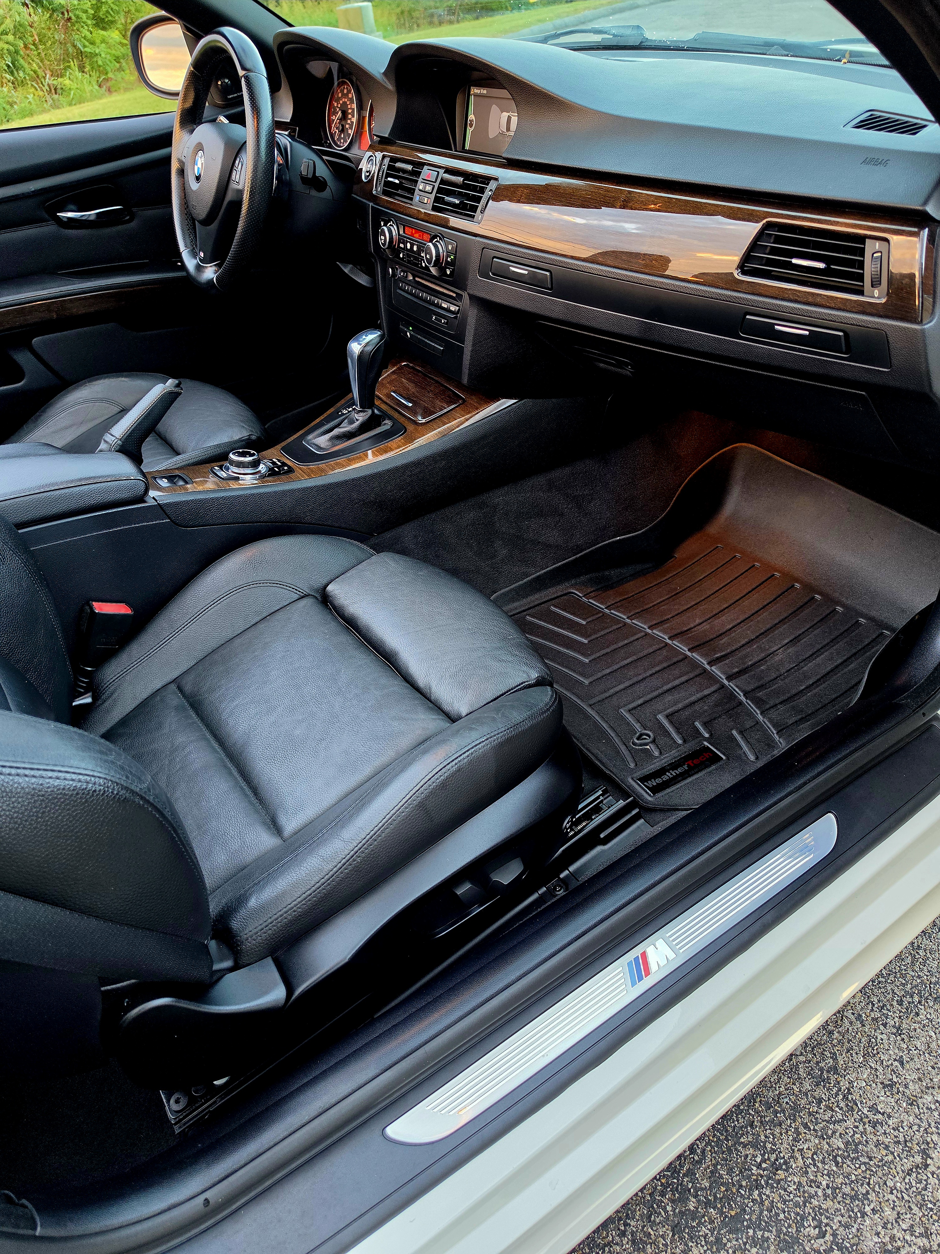 2013 BMW 3 Series thumbnail 27