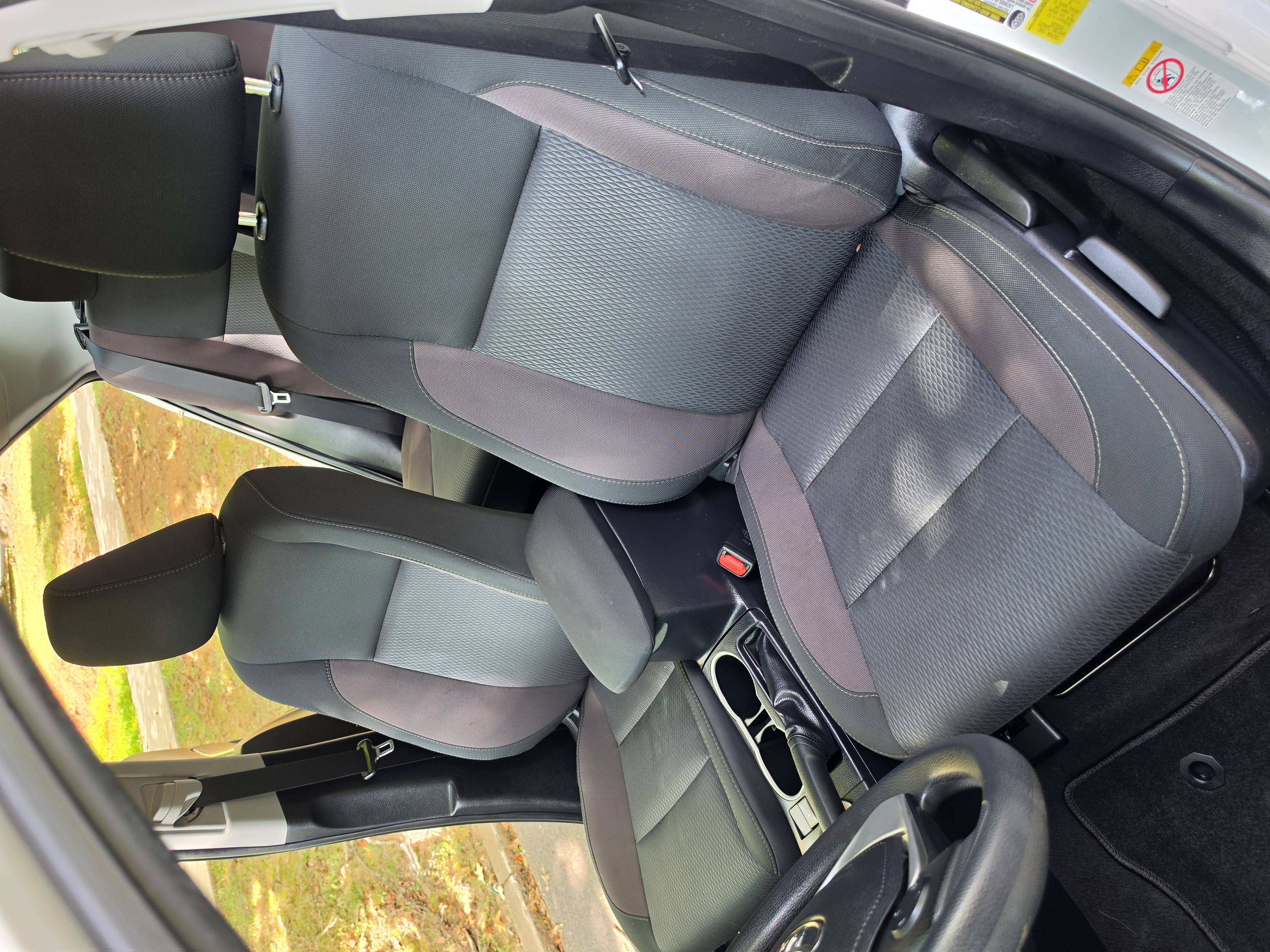 2018 Toyota Corolla thumbnail 18