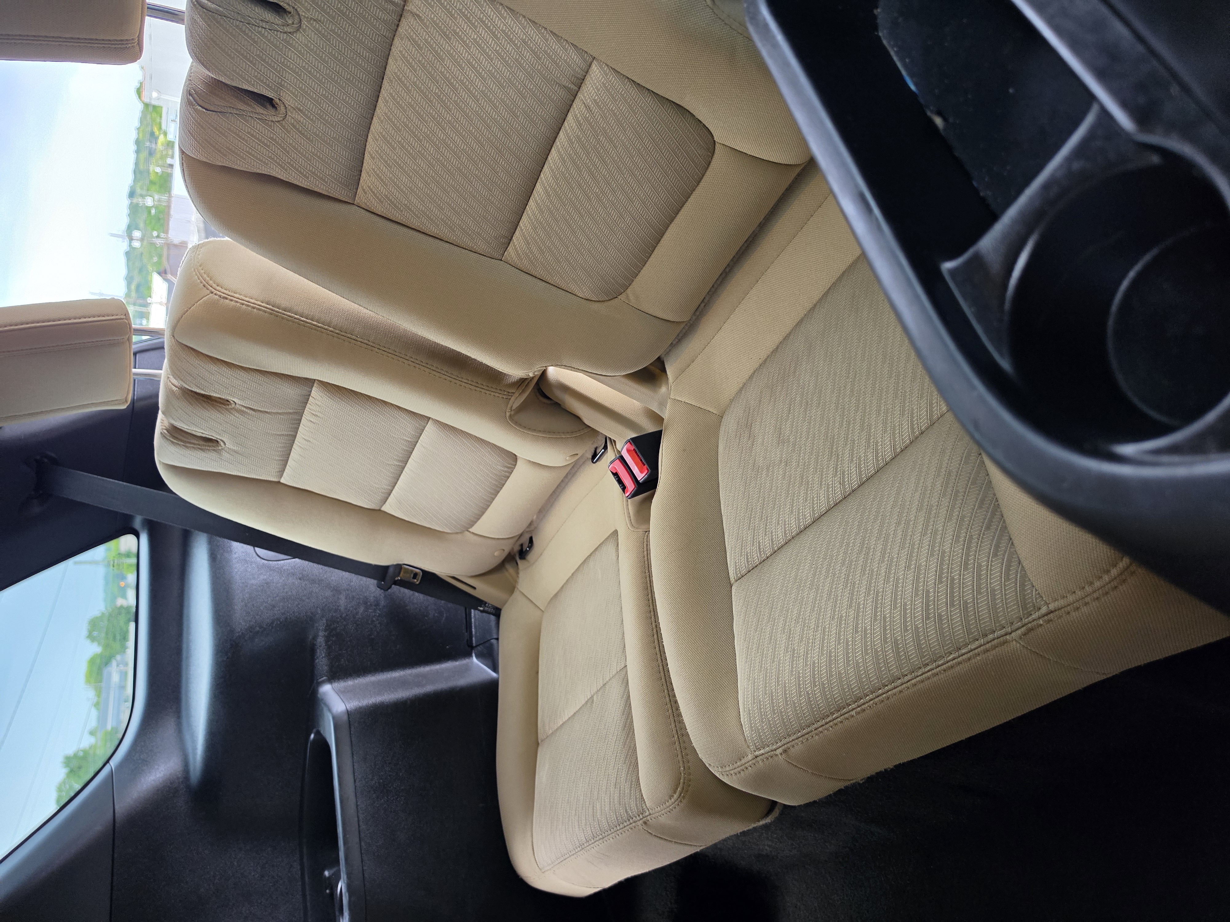 2016 Ford Explorer thumbnail 13