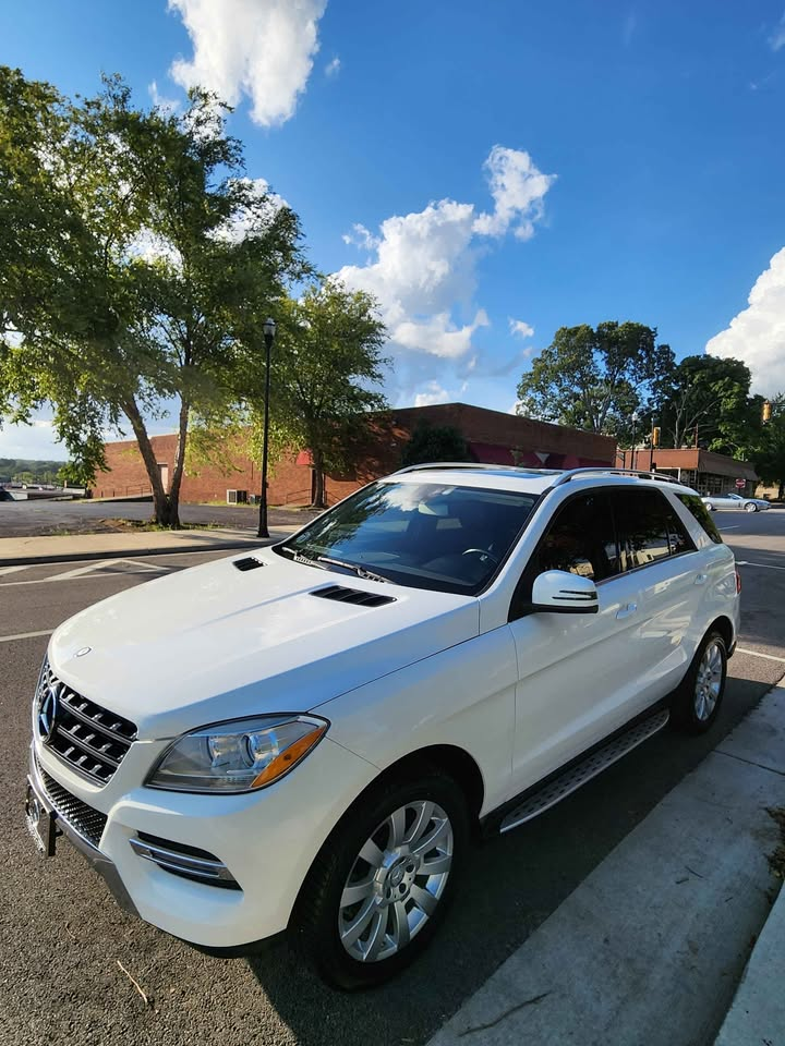2014 Mercedes-Benz M-Class thumbnail 2