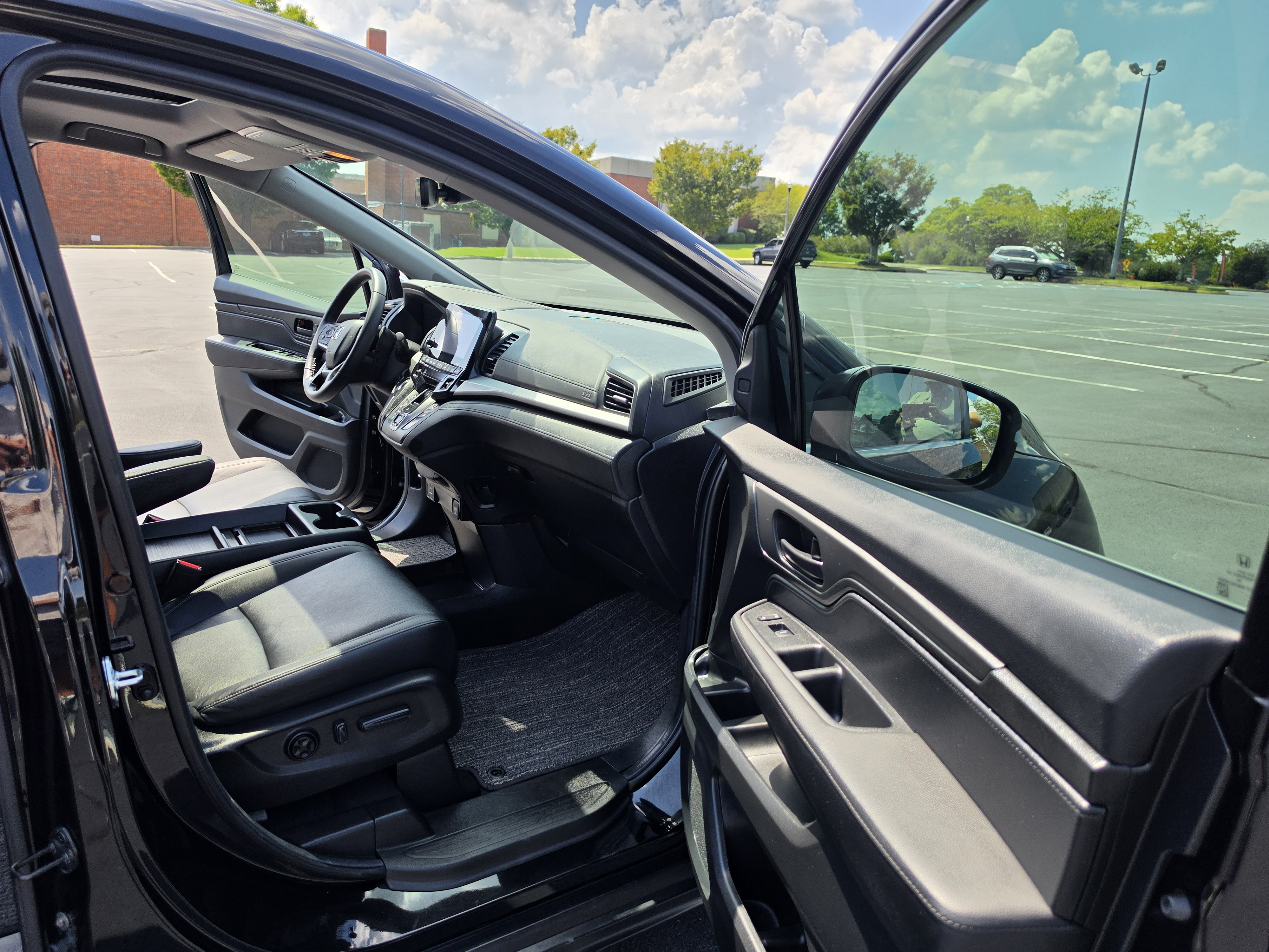 2024 Honda Odyssey thumbnail 39