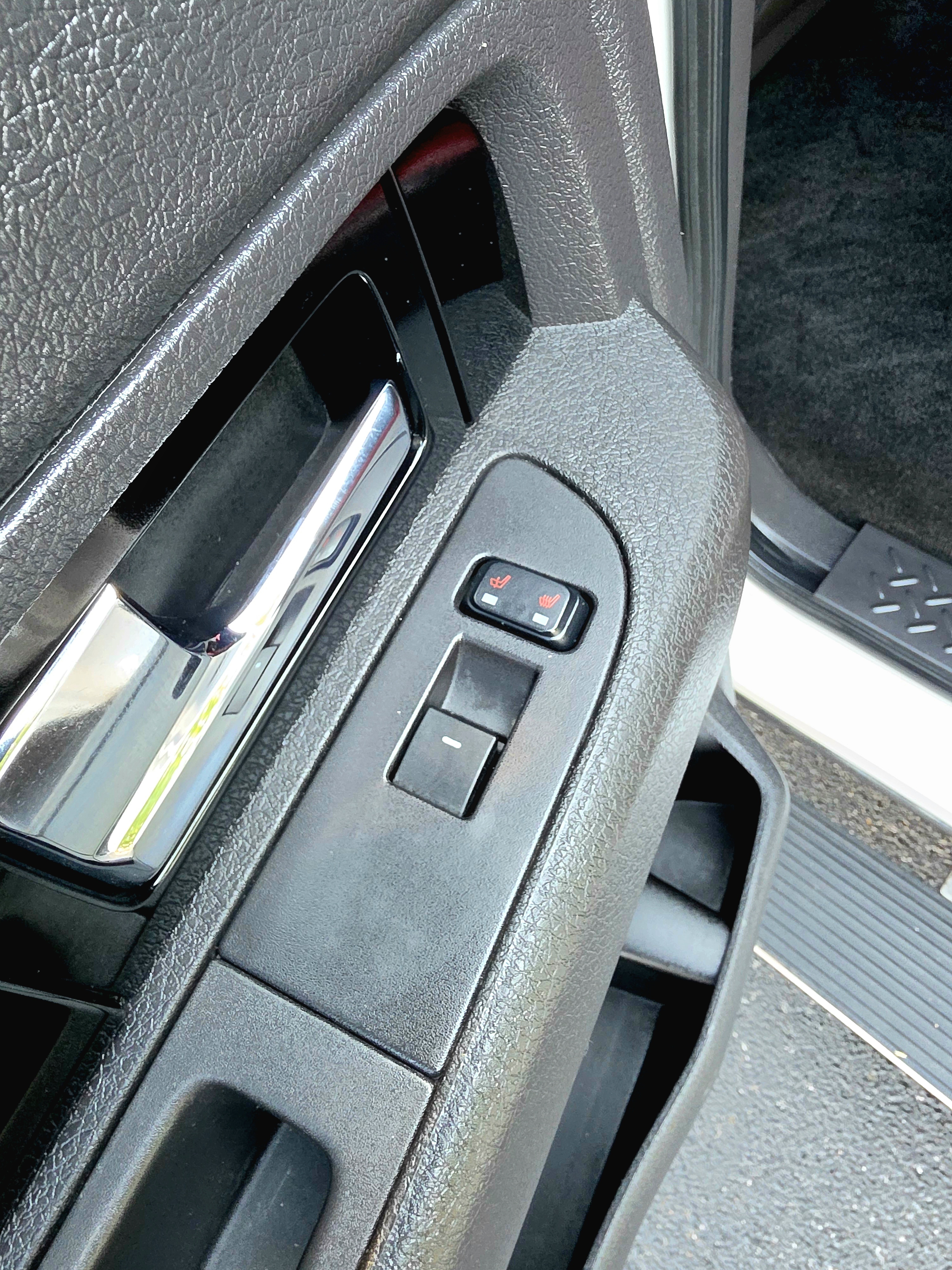 2013 Ford F150 thumbnail 17
