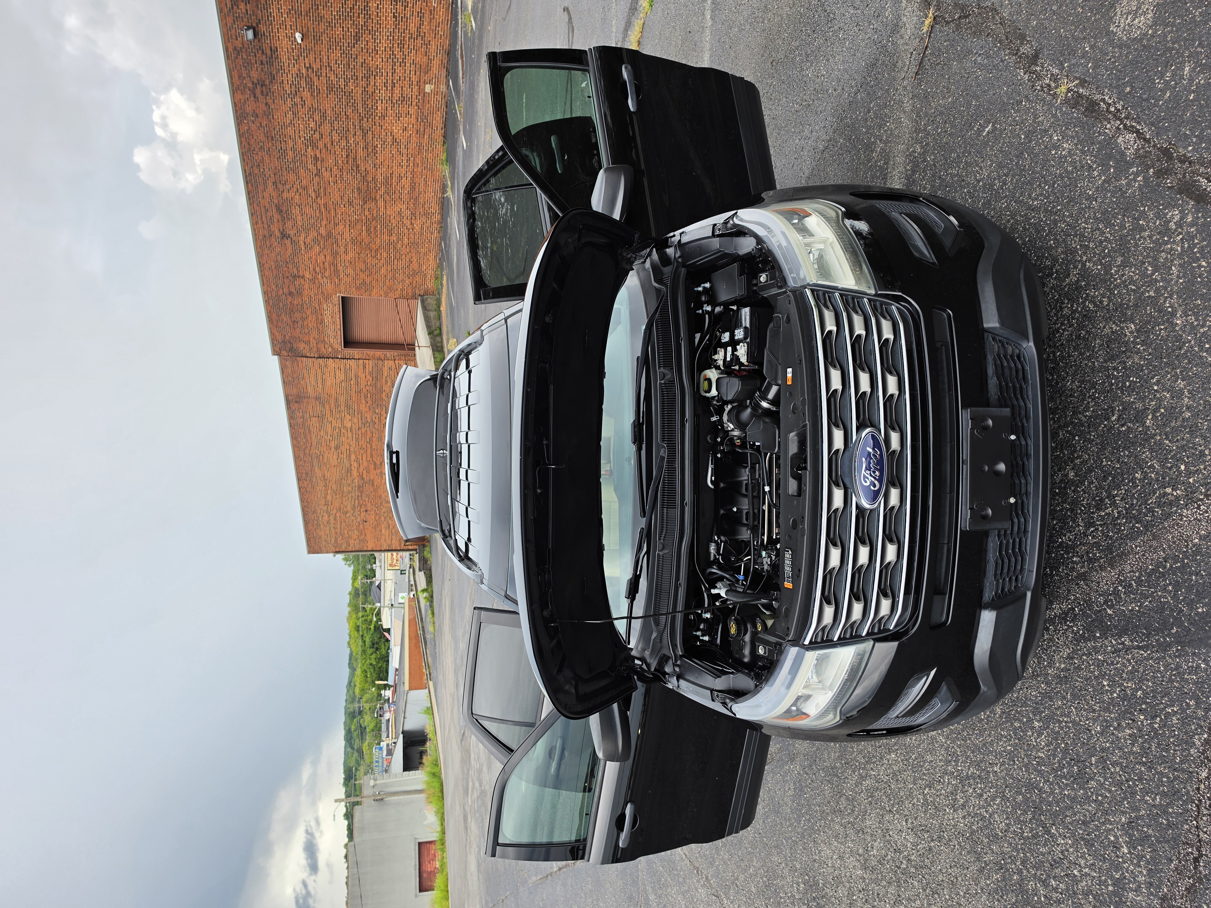 2016 Ford Explorer thumbnail 17